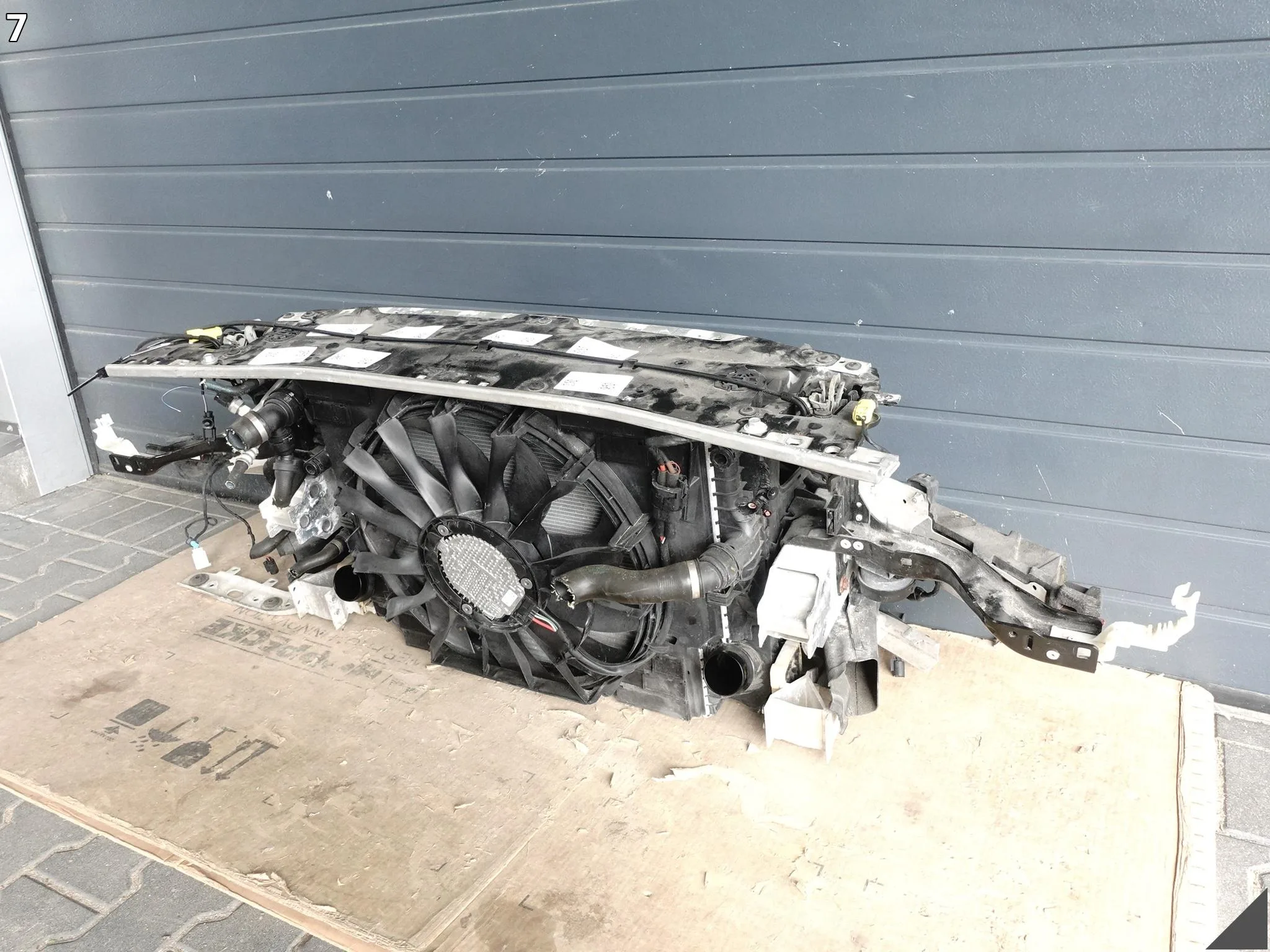 BMW 5 G30 G31 17- WZMOCNIENIE PAS CHŁODNICE WENTYLATOR 530d DEMONTAŻ dd0ecbd57eabd316ee5d8e9fc74b0c36
