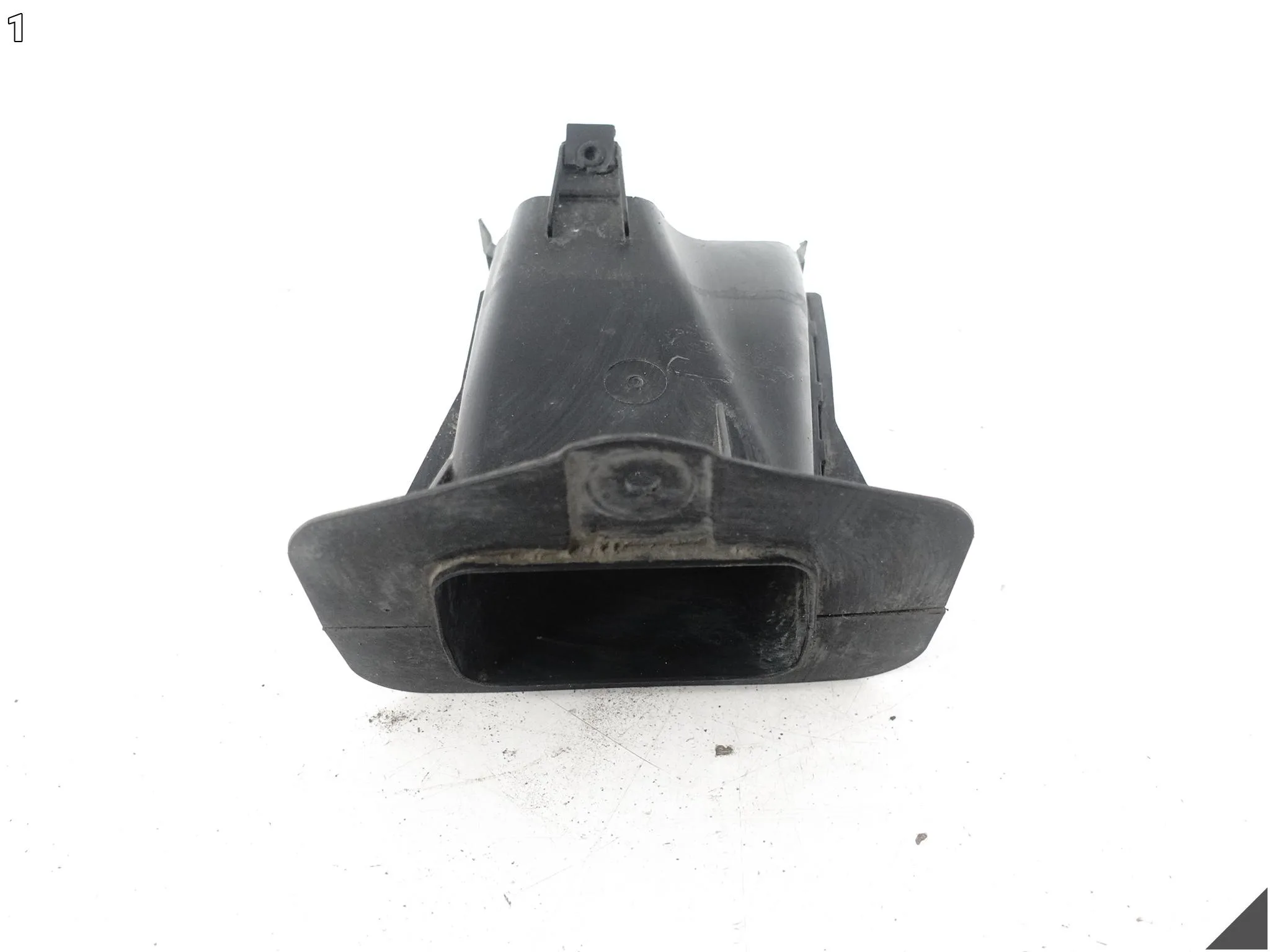 BMW 5 G31 G30 M5 F90 M8 F91 F92 KANAŁ POWIETRZA CHŁODZENIE HAMULCA PRZÓD L d368fc0f13a274b3a368102a36017471
