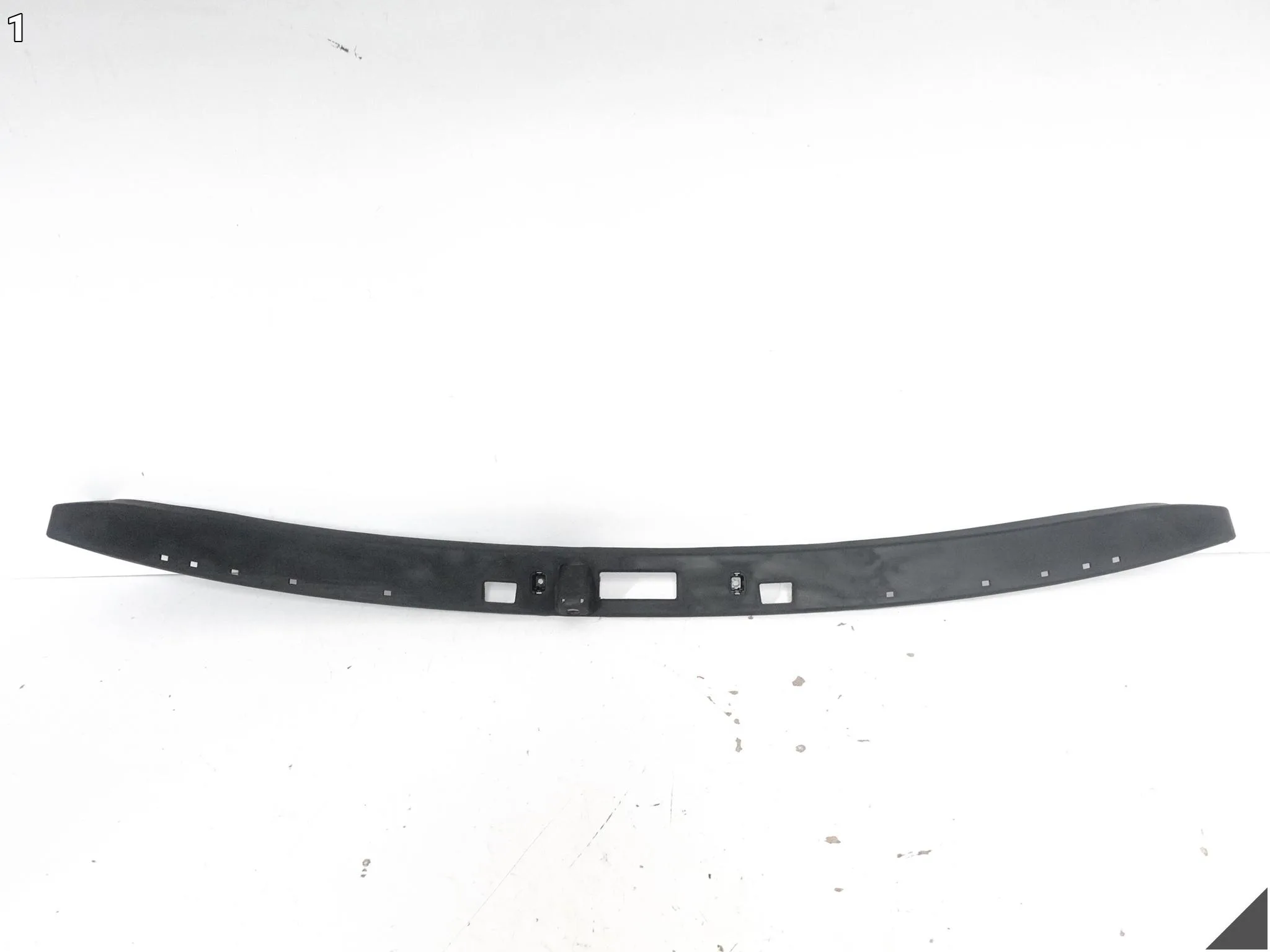 BMW XM G09 22- BLENDA LISTWA UCHWYT KLAPA POKRYWA BAGAŻNIKA TYŁ dc2990c1f451a8026e2f9b95ecc65747