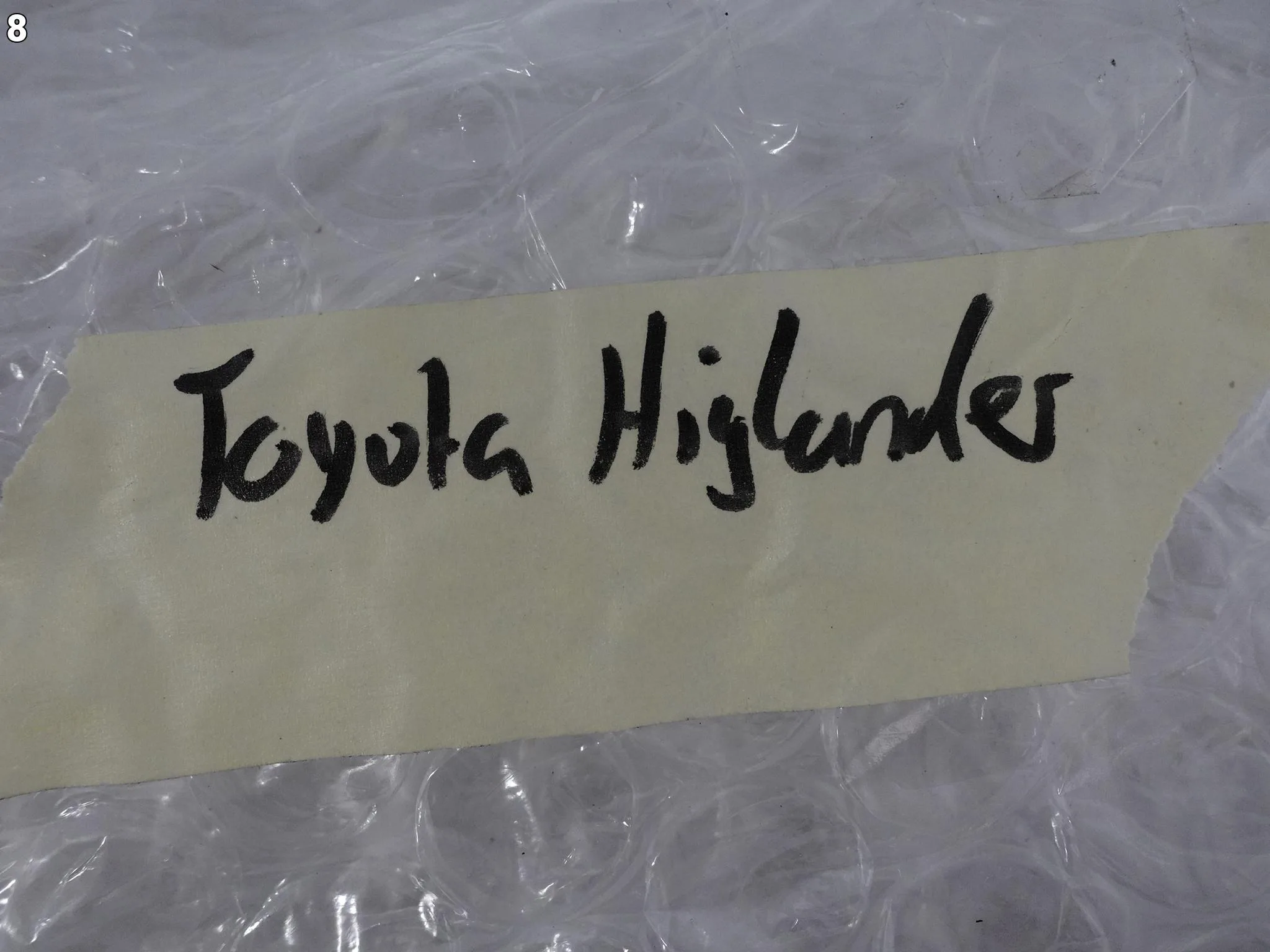 TOYOTA HIGHLANDER IV 4 XU70 19- ŚLIZG MOCOWANIE LISTWY NA DRZWI TYŁ LEWY 7085ae7d53b765902090e77bbdd2550d