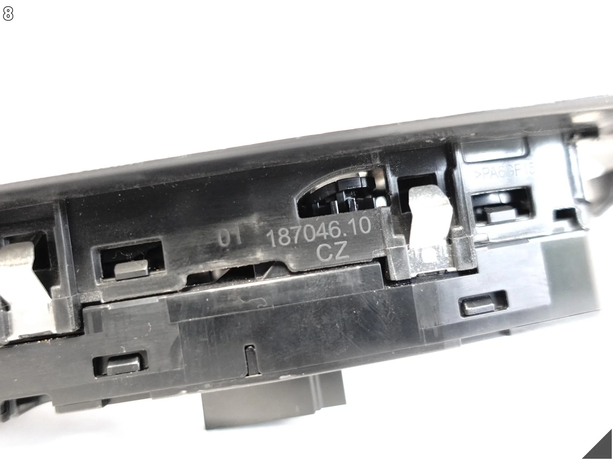 BMW F20 F45 F30 F36 F06 F48 F25 F26 F15 F16 PRZEŁĄCZNIK SZYB DRZWI PRZÓD L 5204dbb7b559f05ef5c77783748122ce