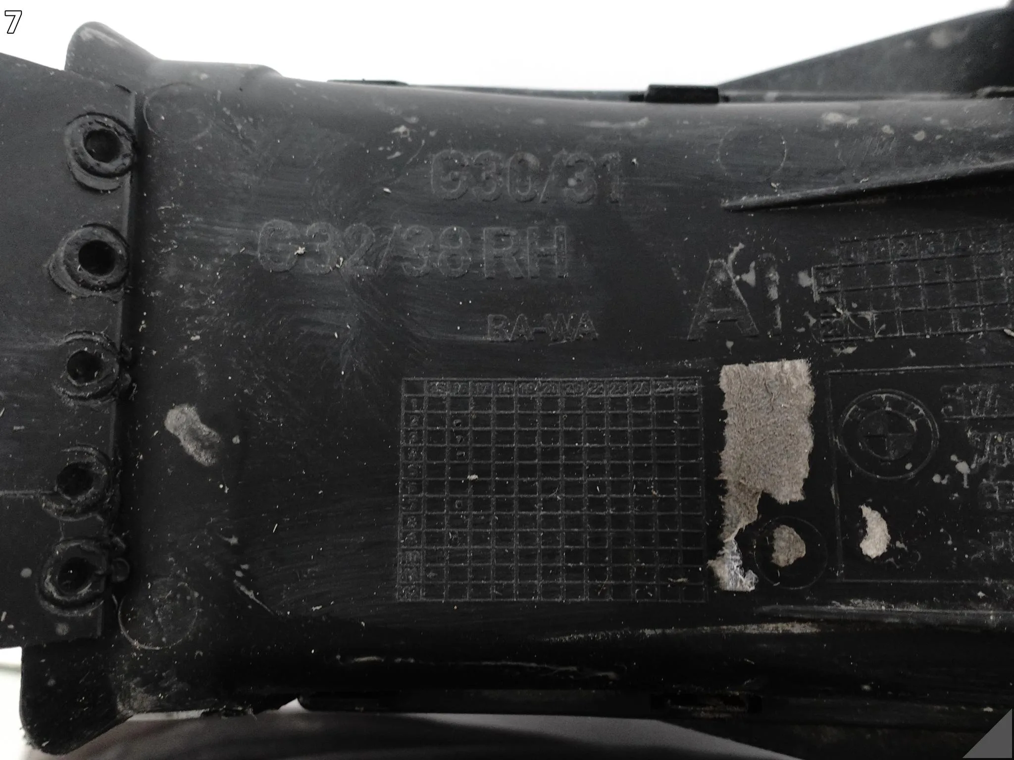 BMW 5 G31 G30 M5 F90 M8 F91 F92 KANAŁ POWIETRZA CHŁODZENIE HAMULCA PRZÓD R b560fbe9c317b0208f8e0d0e419dd8c5