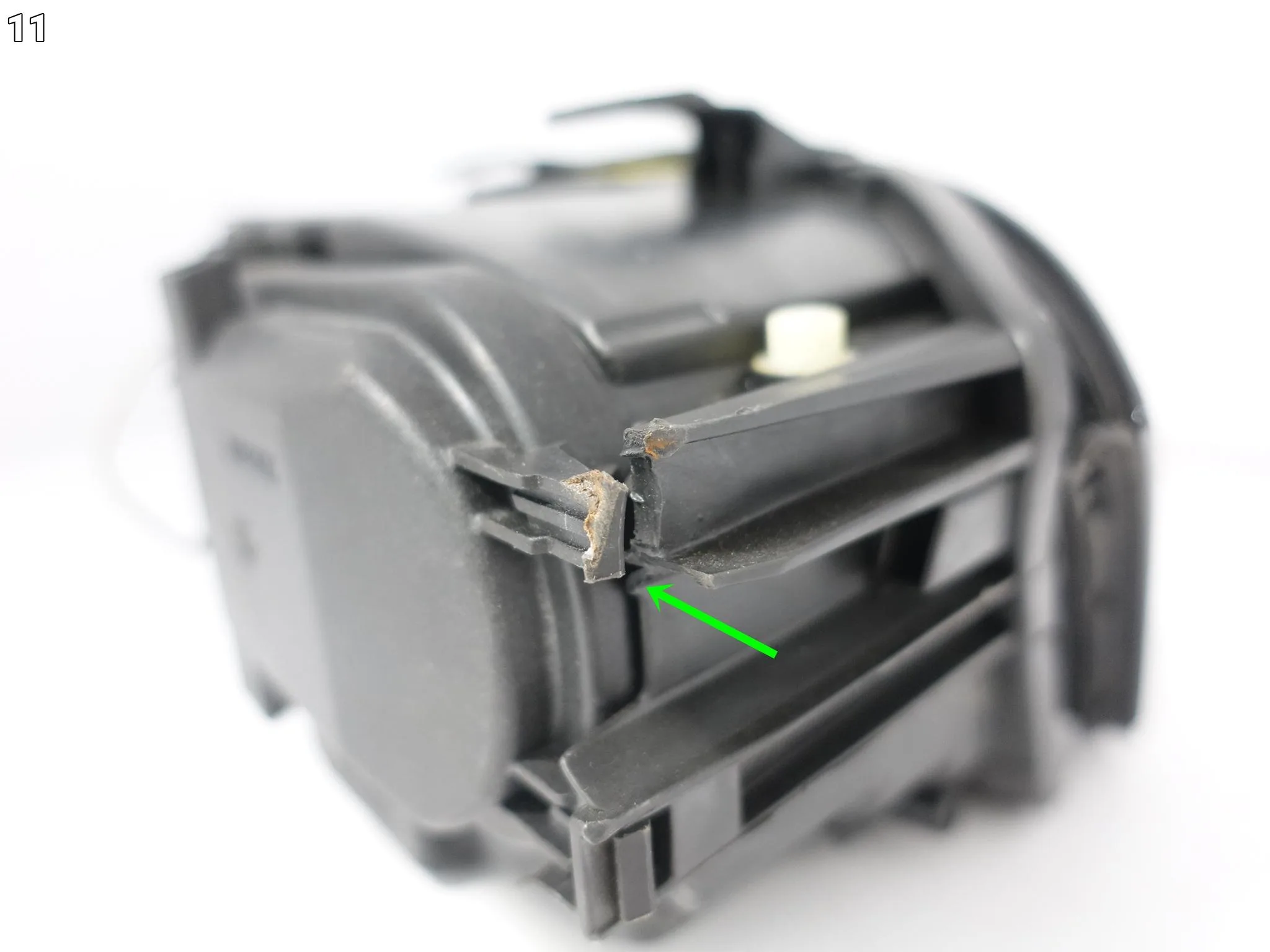 AUDI TT MK1 8N0 COUPE ROADSTER 98-06 LAMPA PRAWA ZWYKŁA HALOGEN PRZÓD EU 30819a595368a5d4670bae7b387eb591