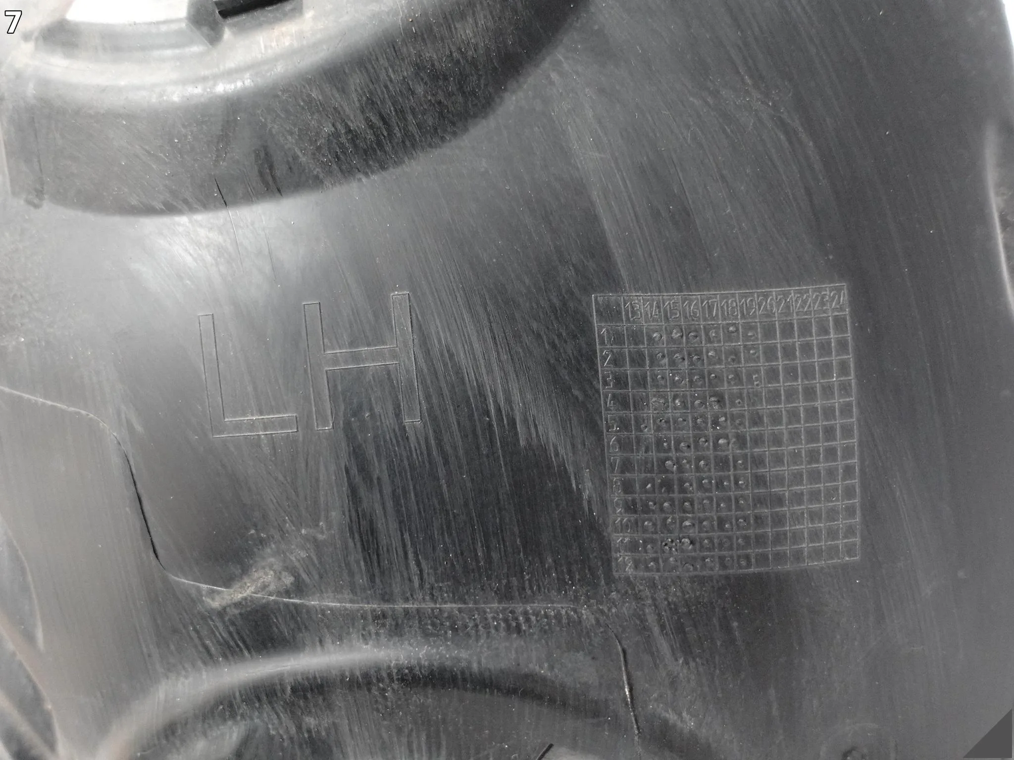MINI COOPER F55 F56 13-18 NADKOLE POSZYCIE OSŁONA WNĘKI KOŁA LEWE PRZÓD 2b9c0eae2006ea2e9d1e4020bb63727c