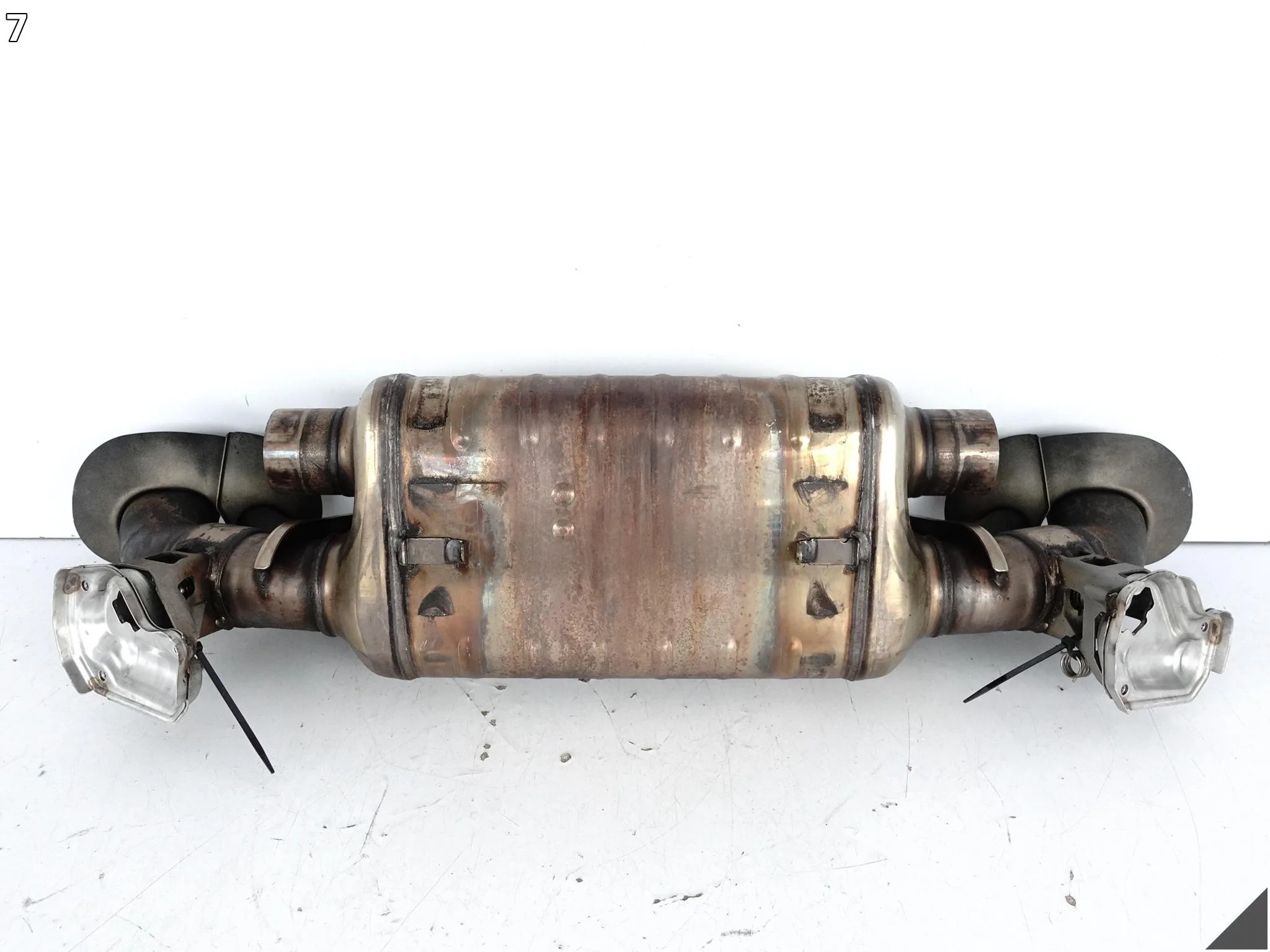 PORSCHE 911 992 TURBO S 19-24 TŁUMIK KOŃCOWY UKŁAD WYDECHOWY WYDECH TYŁ f9366724907e3d48dd1df17519b8d2f6