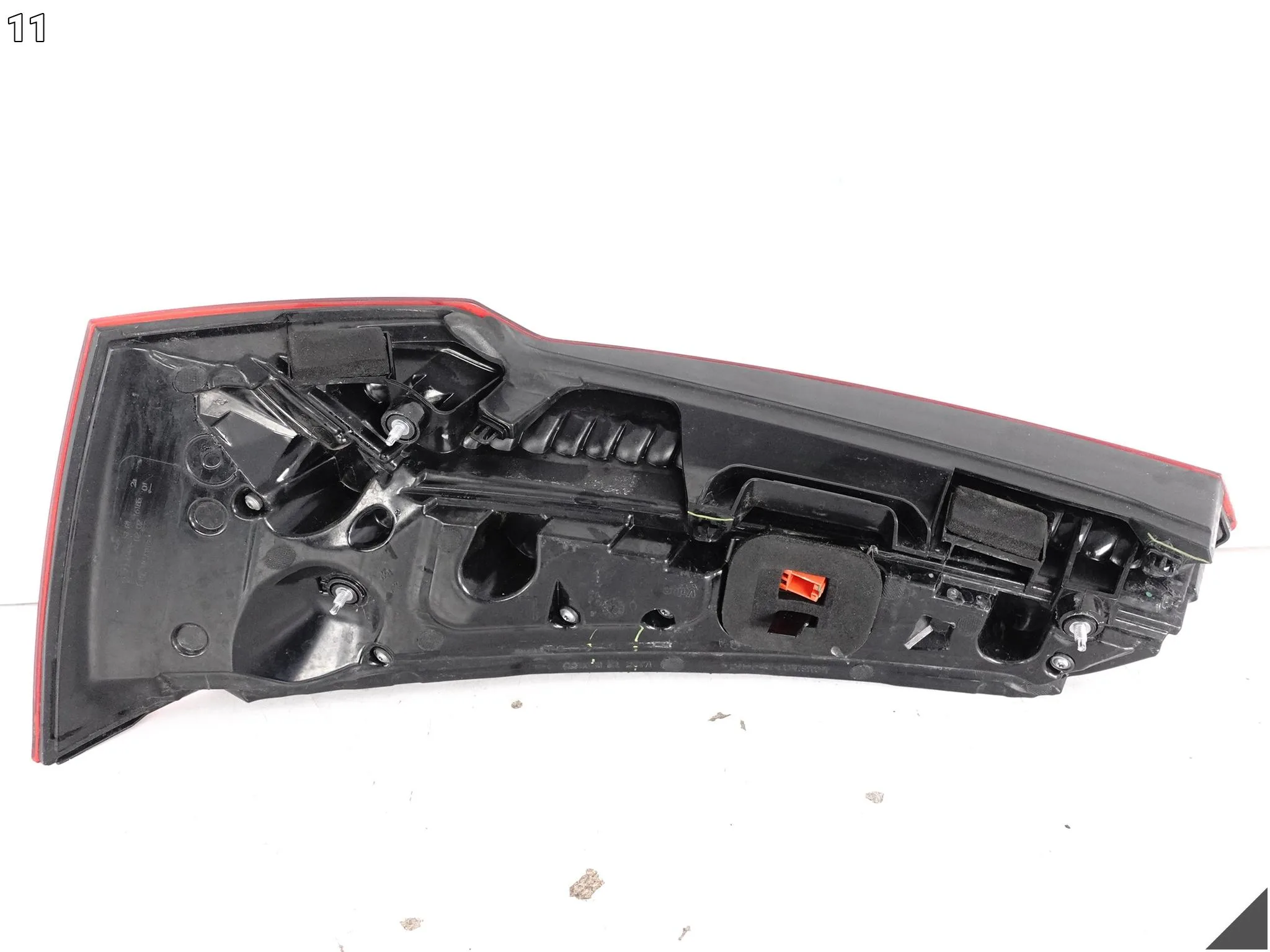 AUDI Q5 II 80A FY 16-20 LAMPA LED W KLAPĘ BAGAŻNIKA LEWA TYŁ EU 140300cefc383ec14844132fa9fd78af