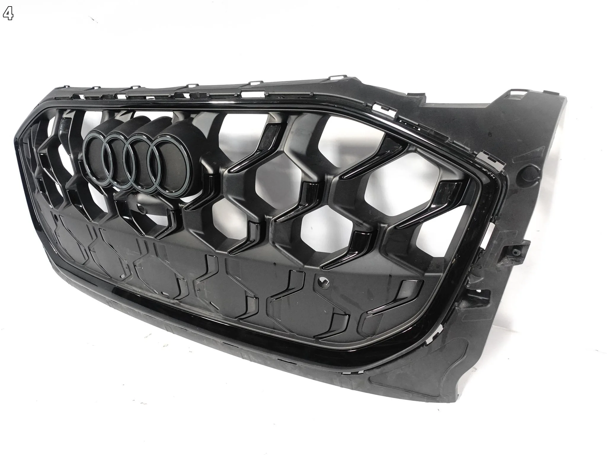 AUDI Q5 III 8MA GU S-LINE 25- GRILL ATRAPA KRATKA W ZDERZAK PRZÓD BLACK fa9e19c7673e8a51f5c2ecaac8a64ac6