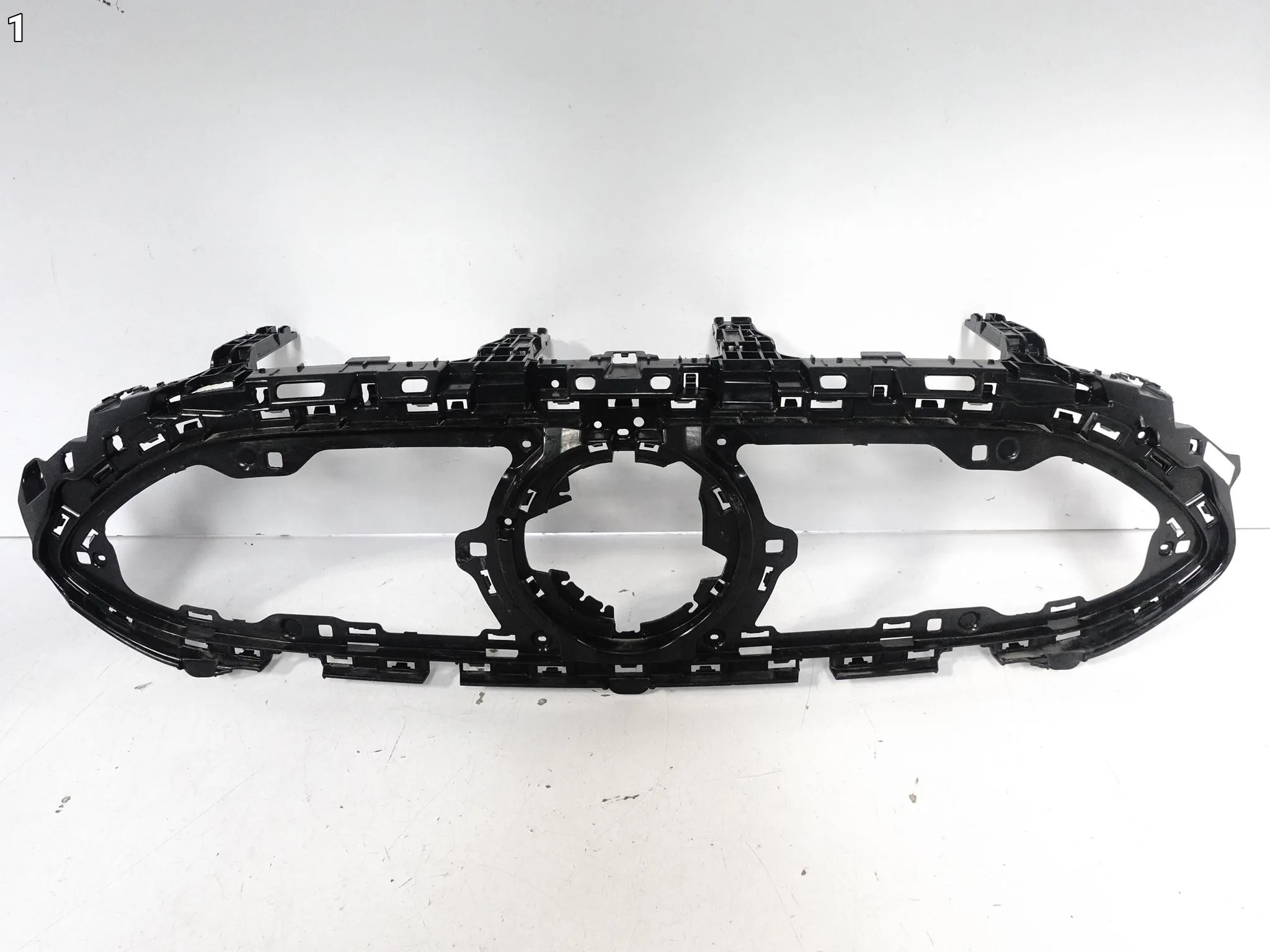 MERCEDES CLA III C178 C174 X178 X174 AMG 25- WZMOCNIENIE POD GRILL ATRAPĘ d6a69ed80856713004343c3d2edce01f
