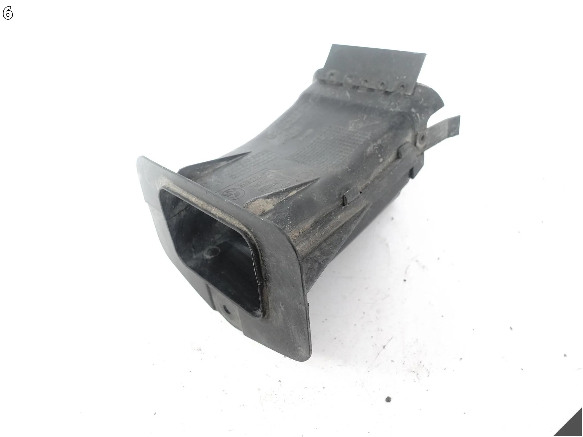 BMW 5 G31 G30 M5 F90 M8 F91 F92 KANAŁ POWIETRZA CHŁODZENIE HAMULCA PRZÓD L 61800e4a38d3b56312210a8a1b2d19b6