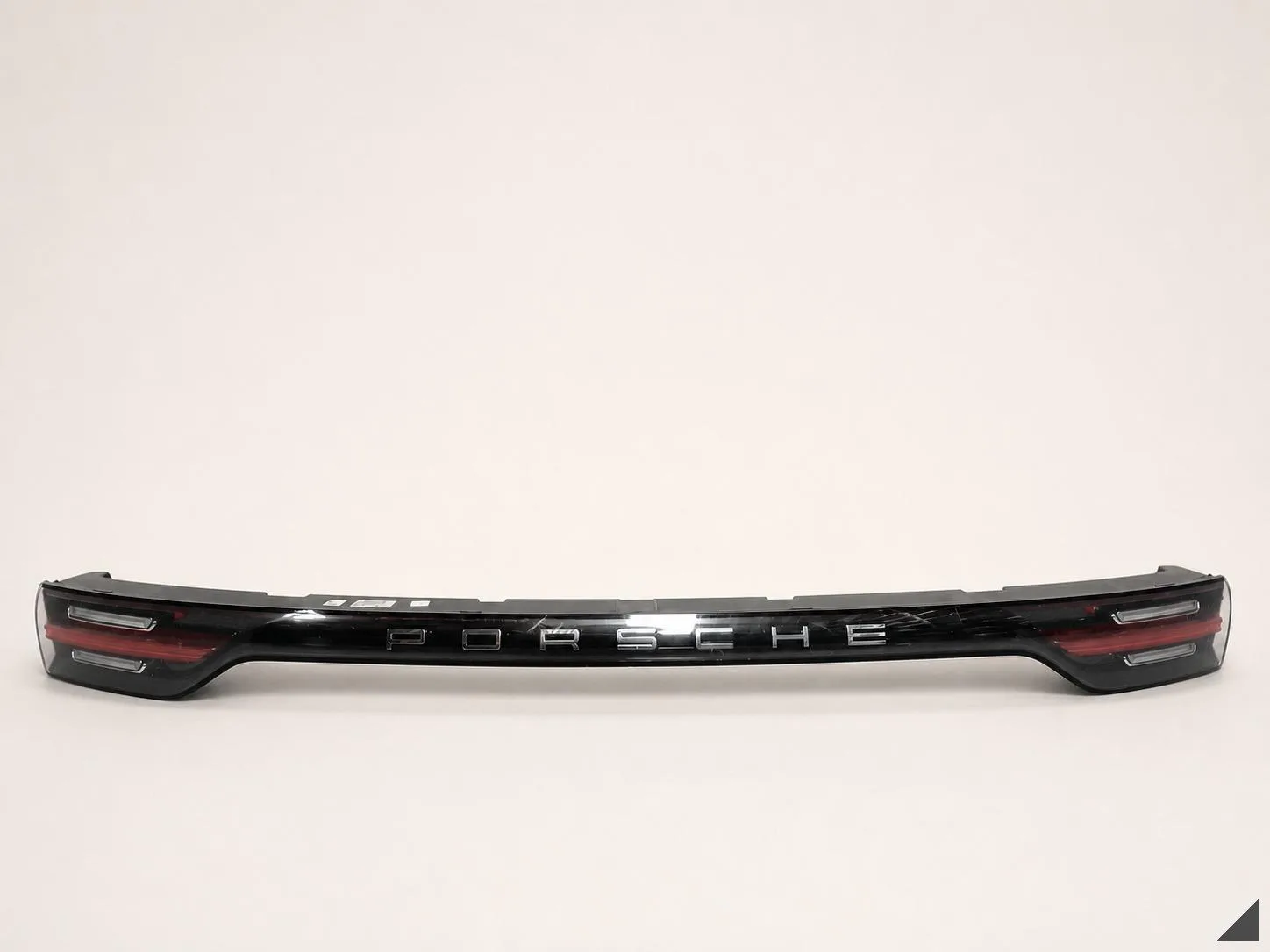 PORSCHE CAYENNE III E3 9Y0 18- LAMPA LED BLENDA W KLAPĘ BAGAŻNIKA TYŁ EU 94f2faf418be22891f91d0f8aa155e42
