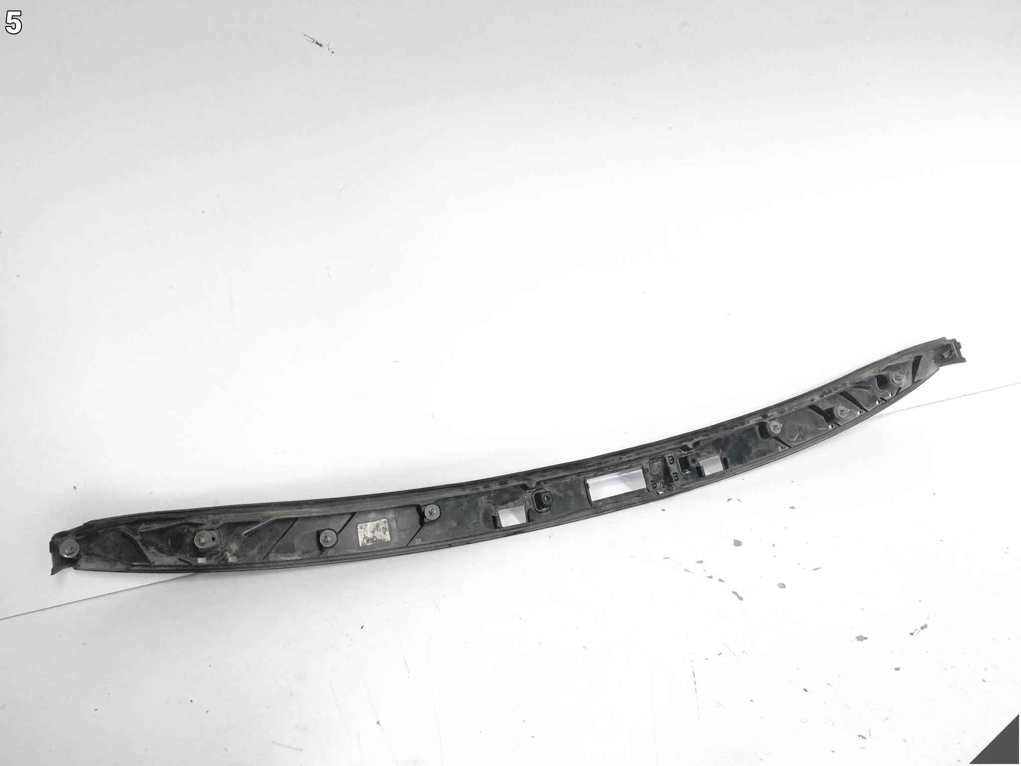 BMW XM G09 22- BLENDA LISTWA UCHWYT KLAPA POKRYWA BAGAŻNIKA TYŁ 56967903425ce72163e5dfda47cc87af