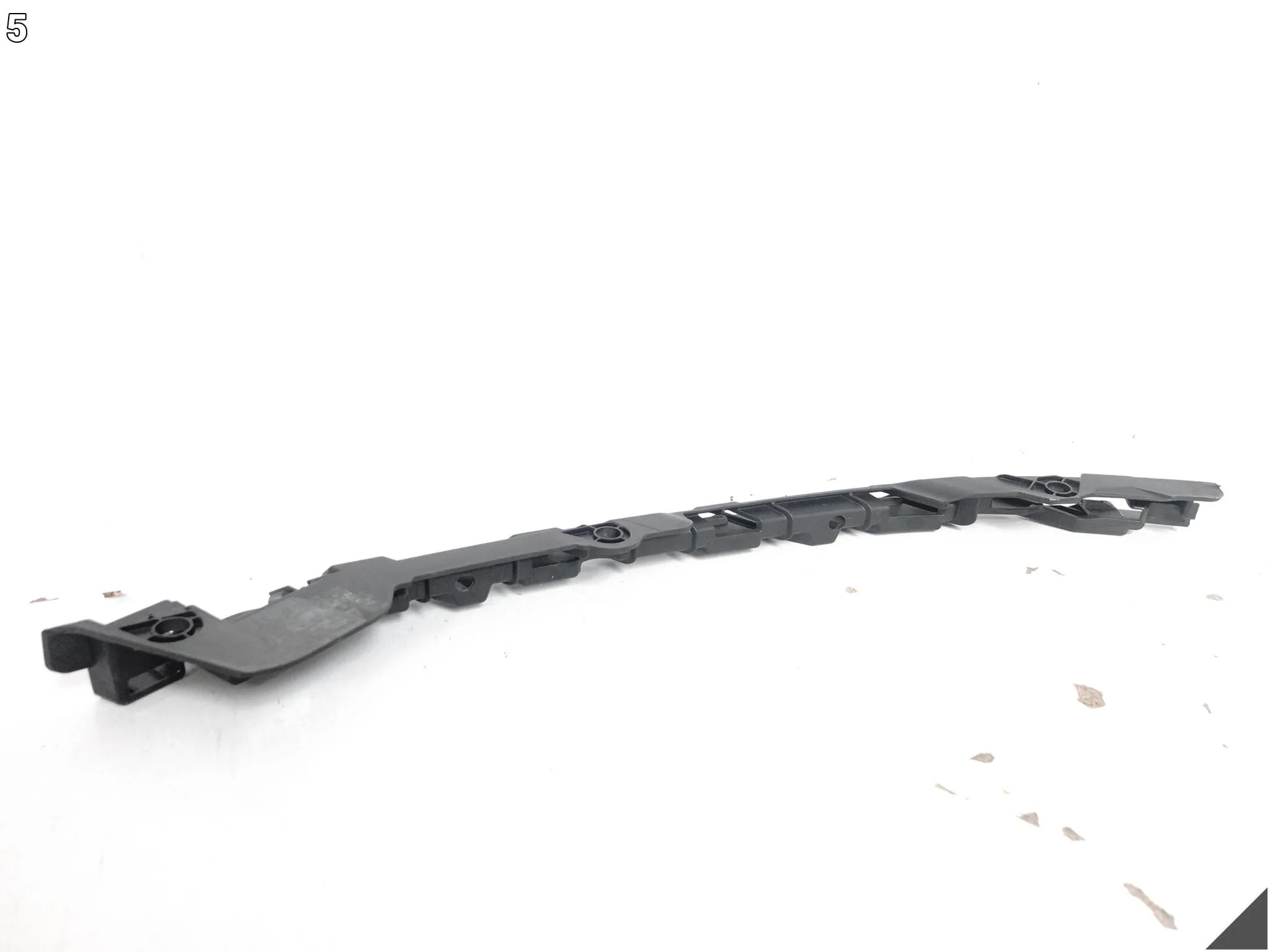PORSCHE 911 992 19-25 ŚLIZG WSPORNIK LISTWA POD LAMPĘ ZDERZAK PRZÓD PRAWY 04234e5087f2ebec27a23b3eae55d6a2