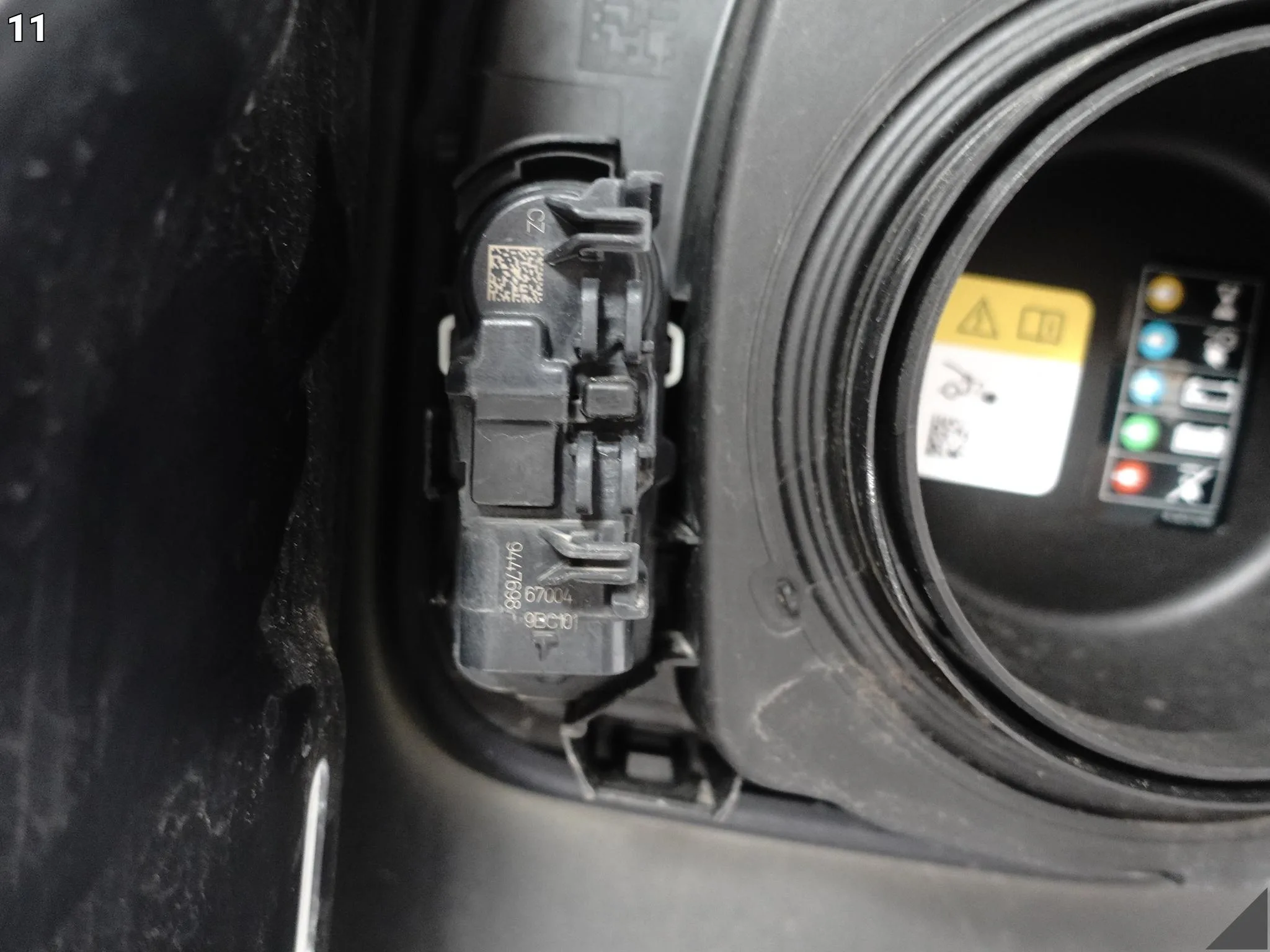 BMW XM G09 XM Label Red 23- BŁOTNIK PRZÓD LEWY P95 + LISTWA TORONTO RED f7d4f066344da4299219d74f8c245e9c
