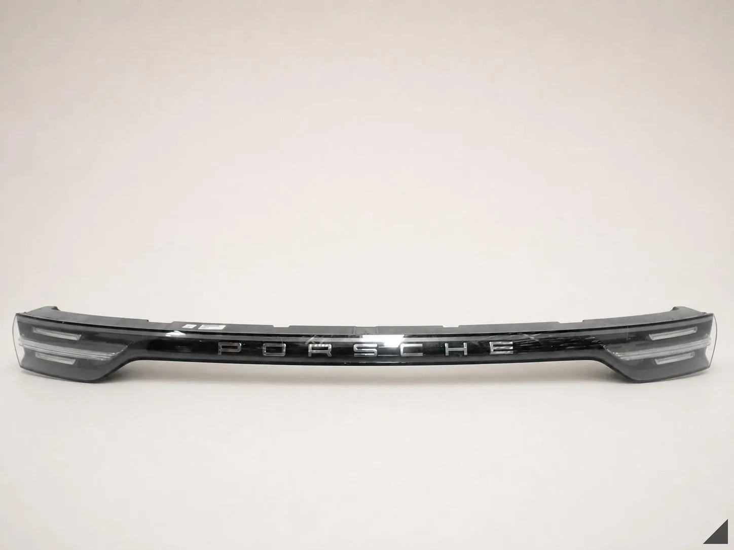 PORSCHE CAYENNE III E3 9Y0 18- LAMPA LED BLENDA KLAPA POKRYWA TYŁ EU CIEMNA 4c57ae026d49e7ea64cb8cdb597f2e79