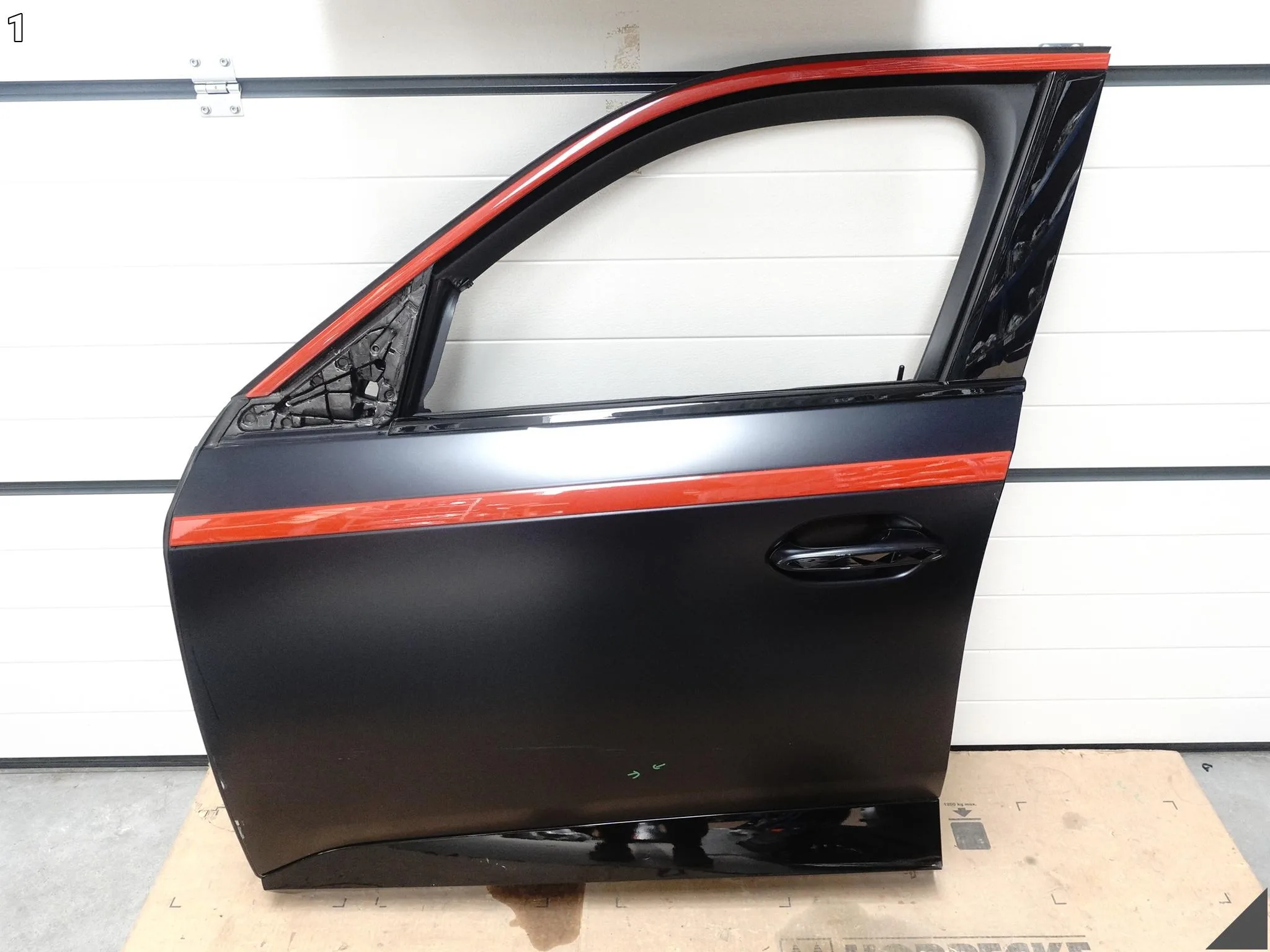 BMW XM G09 XM Label Red 23- DRZWI + SZYBA LISTWY KLAMKA PRZÓD LEWE P95/9 a76691c0e5a9986fe1a8b87c2563a34b