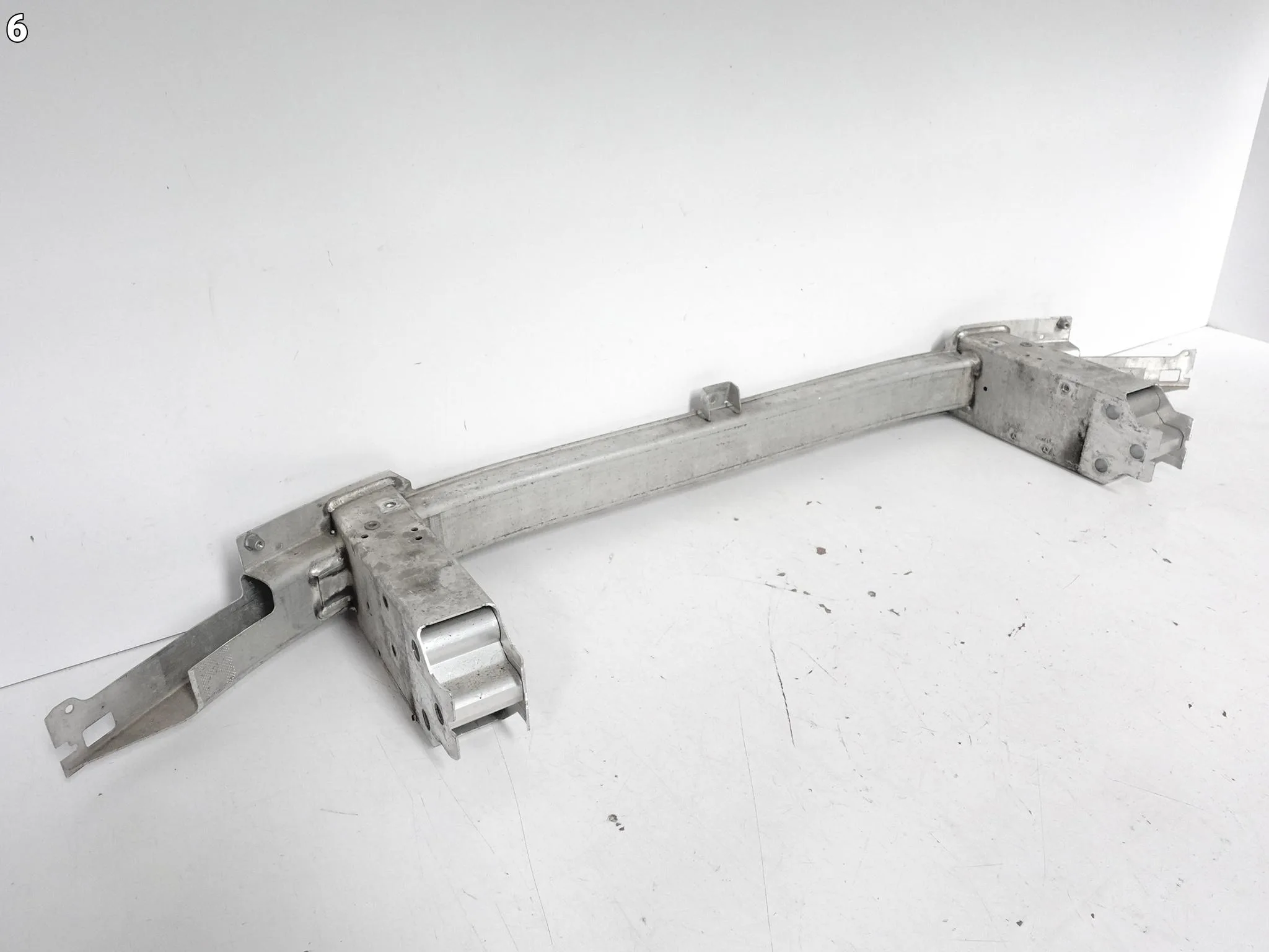 BMW 5 M5 F90 G30 G31 LIFT LCI 16-23 BELKA WSPORNIK W ZDERZAK PRZÓD faf05e4203f1c5ece4a1a872879cdb49