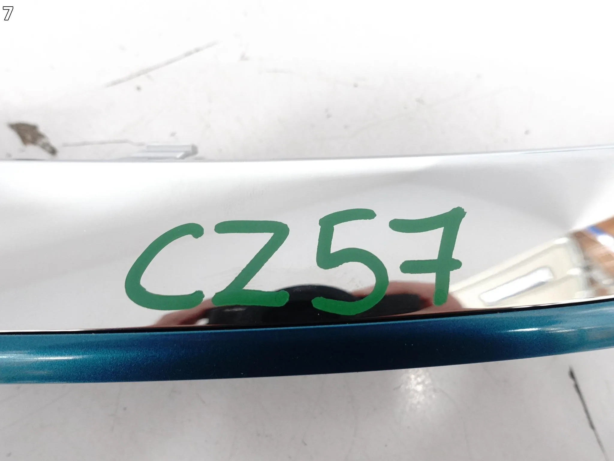 KIA NIRO I DE PHEV 18-19 LISTWA DOKŁADKA SPOILER W ZDERZAK TYŁ PRAWA ORG 8a772fc33fc820607fb06784ef85c697