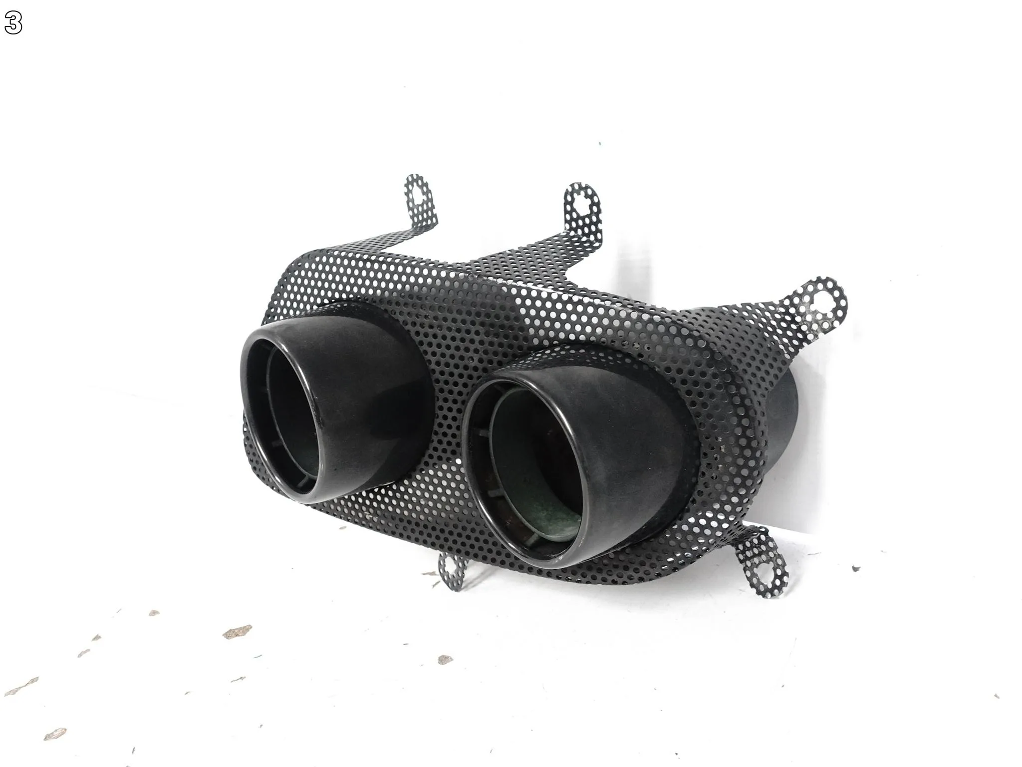 FERRARI F12 BERLINETTA F152 12-17 KOŃCÓWKA WYDECHU WYDECH KRATKA TYŁ LEWA 7d28397338df9bf1ce7f1eb049e20624