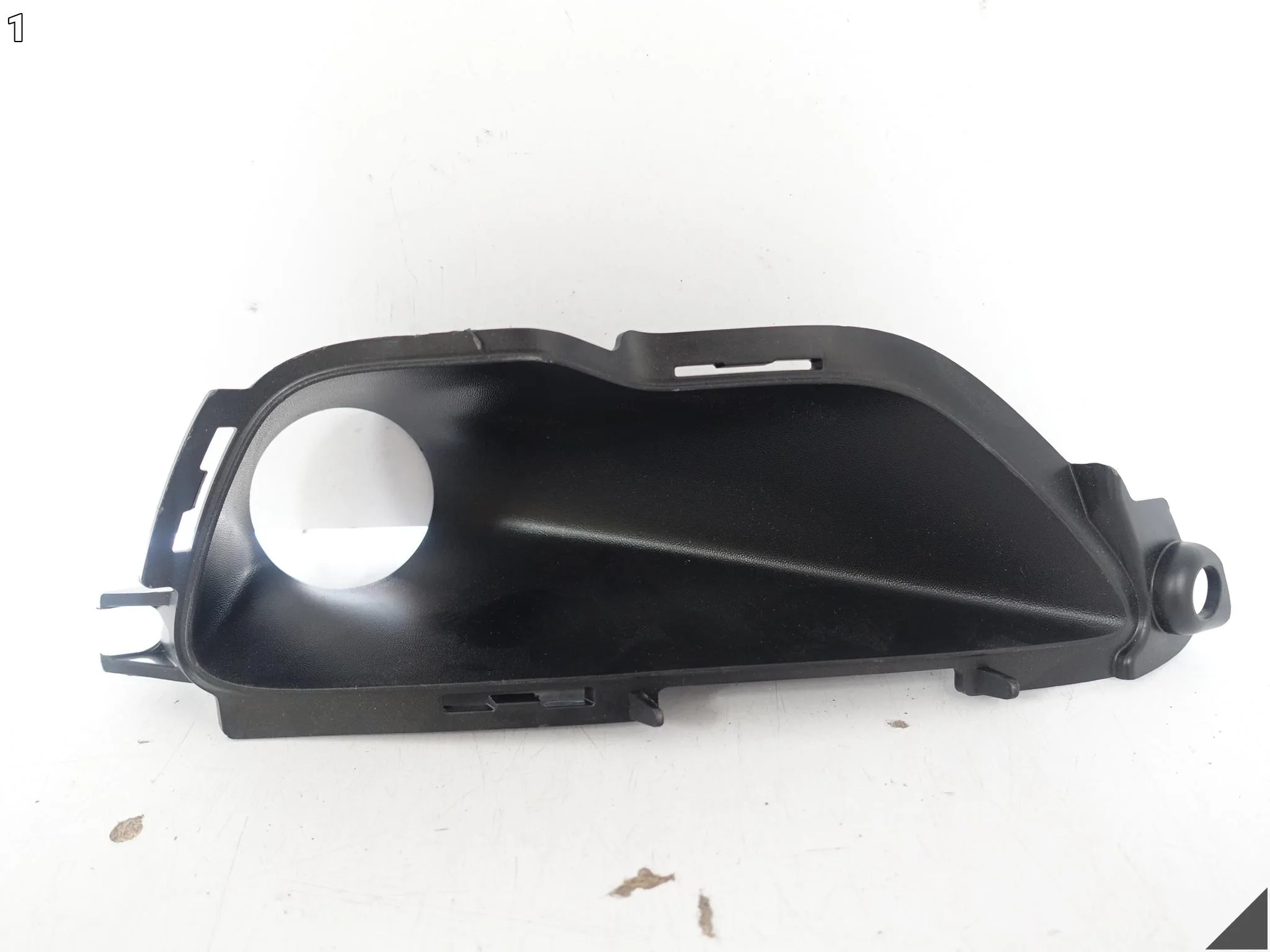 JEEP GRAND CHEROKEE WK2 17-23 LIFT KRATKA ATRAPA W ZDERZAK PRZÓD LEWA 6d05d2f4d63a8a6b708fb2916e101459