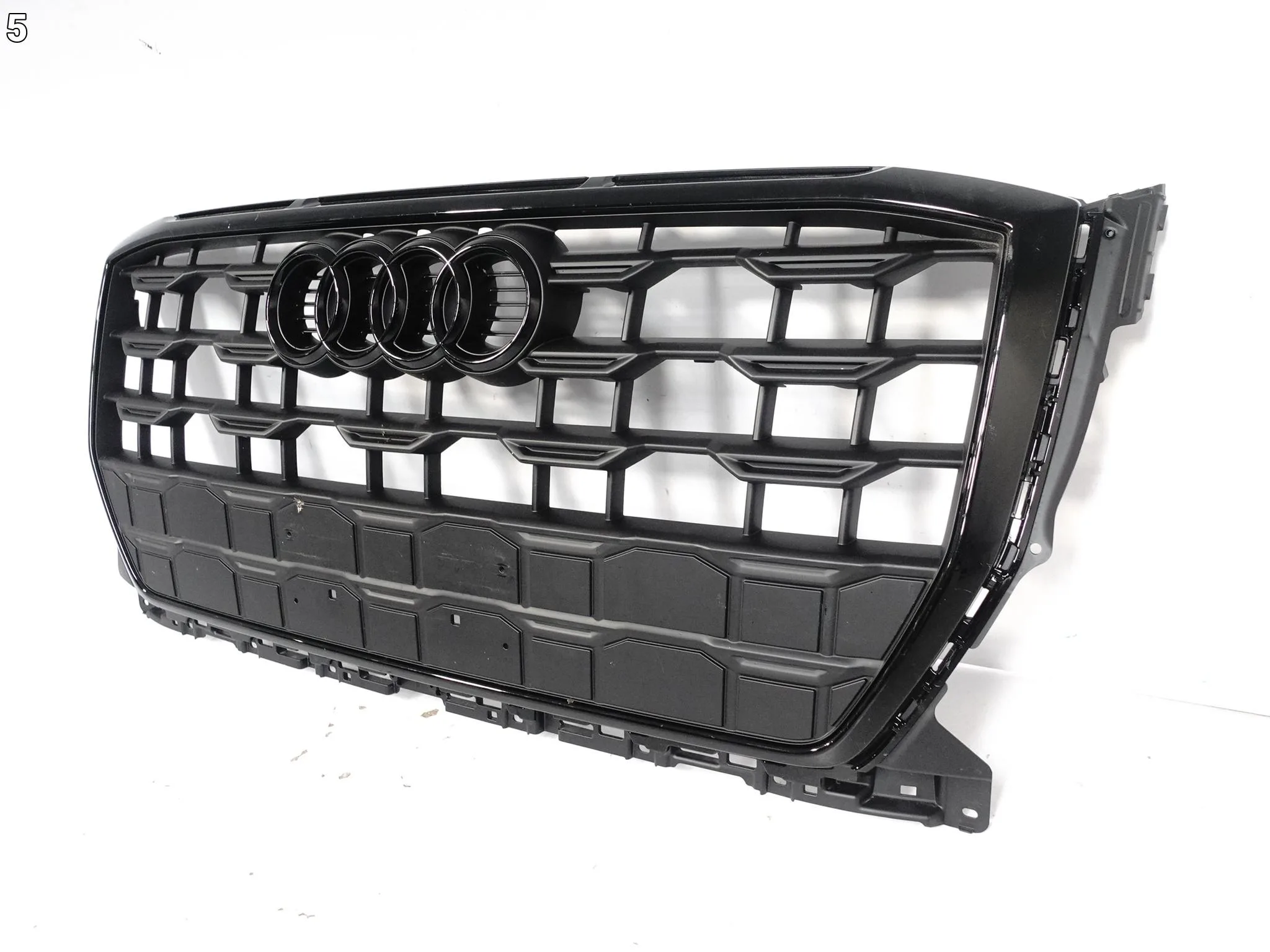 AUDI Q2 81A LIFT FL S-LINE 20-26 GRILL ATRAPA KRATKA W ZDERZAK PRZÓD BLACK 93d48f950586ee8c1c07fb5dc3ebab2c