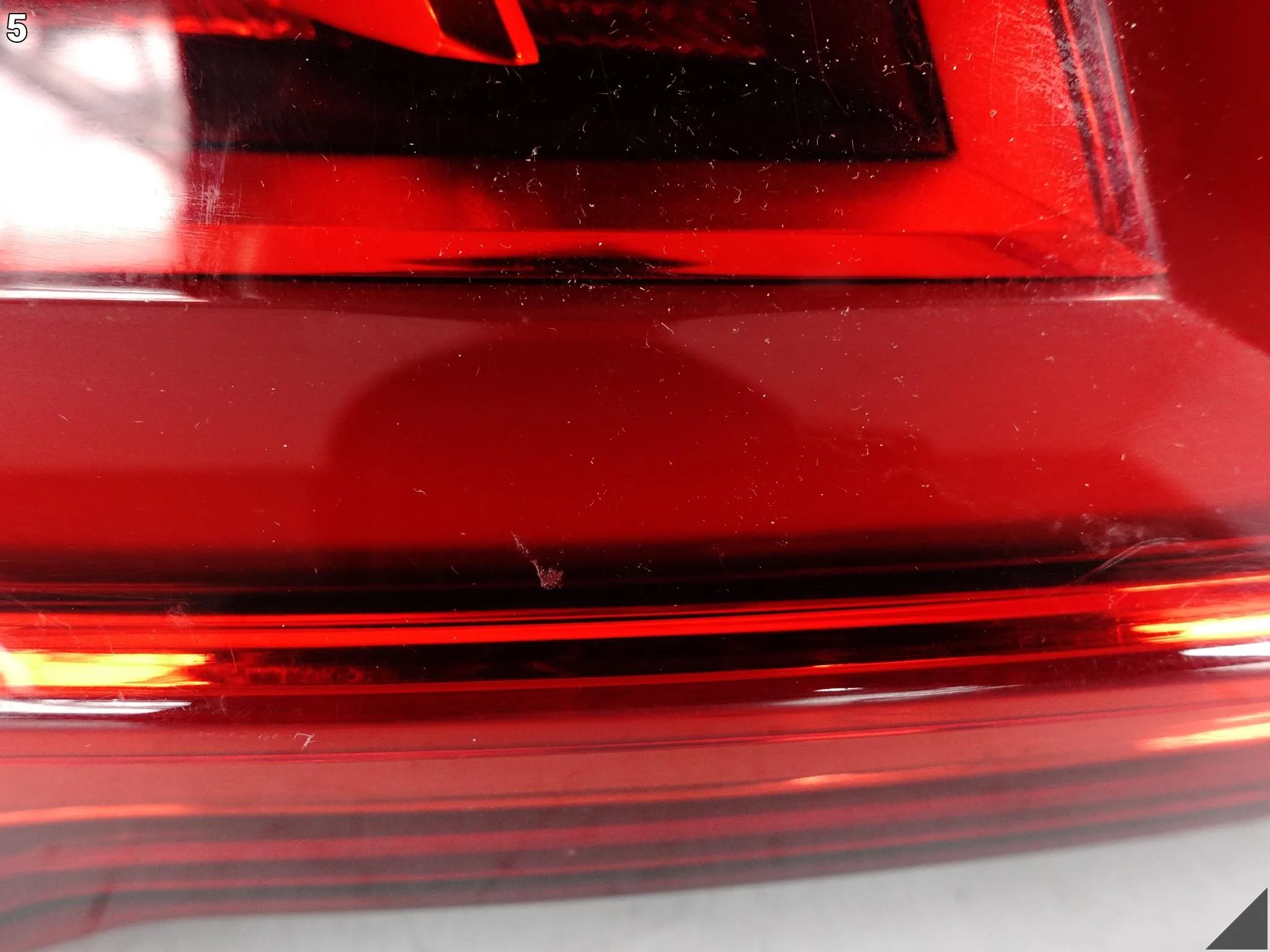 AUDI Q5 II 80A FY 16-20 LAMPA LED W KLAPĘ BAGAŻNIKA LEWA TYŁ EU d8fdae738b4bc76283d8ec8bd5df88ac