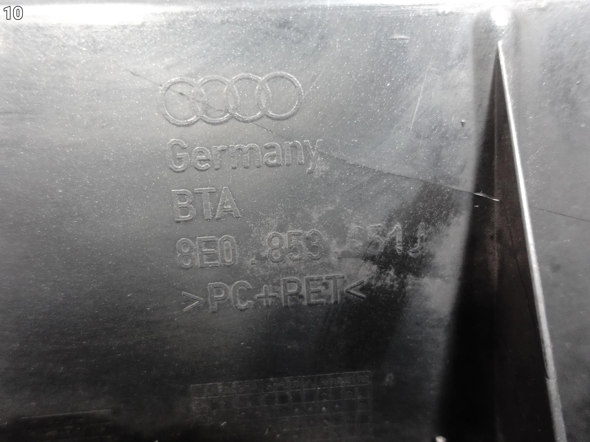 AUDI A4 B7 8E0 04-09 GRILL ATRAPA KRATKA W ZDERZAK PRZÓD 552b973d01db1ff6a5d459f4a6b4f490