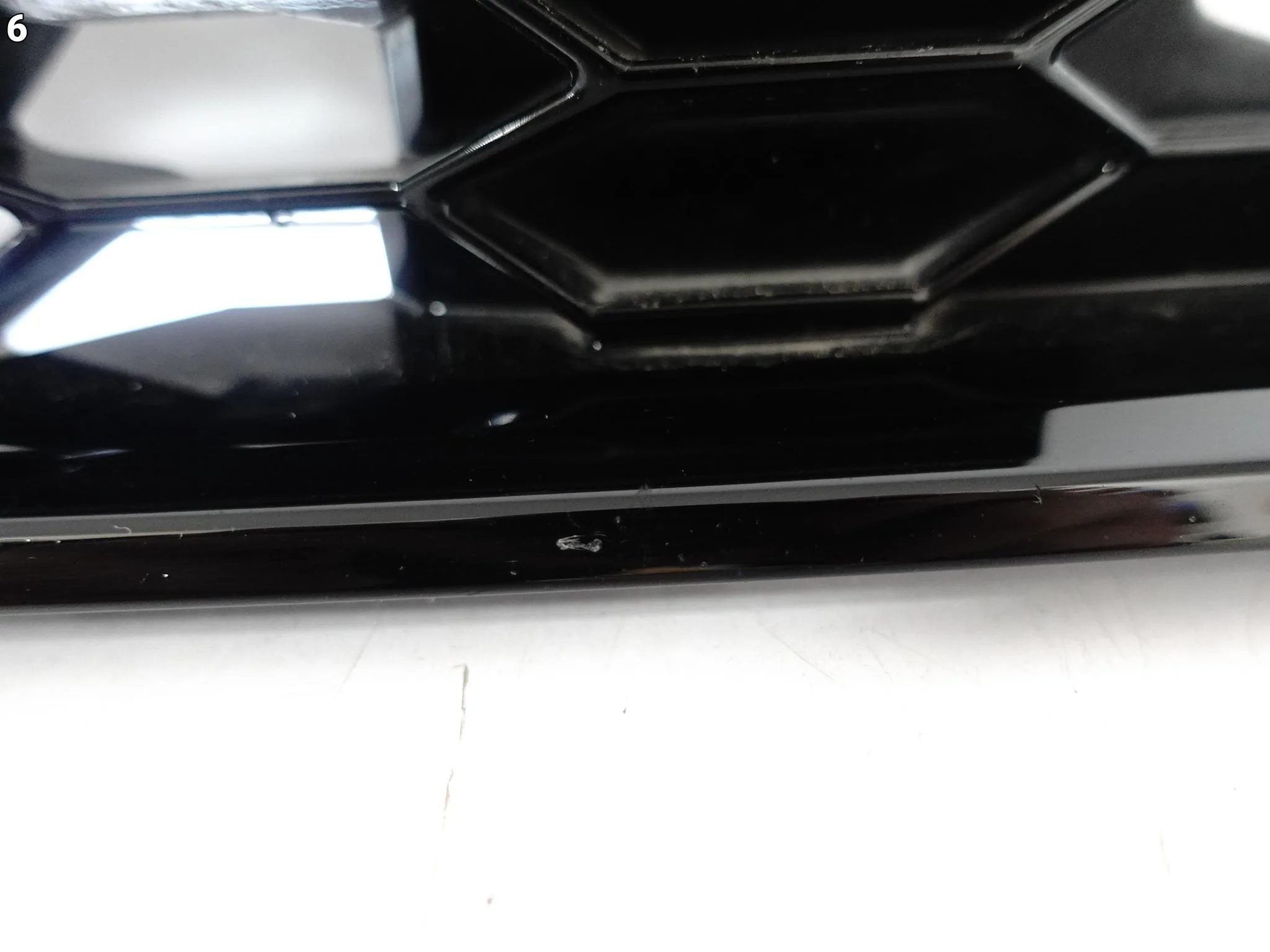 VW POLO VI 6 2G 2G0 GTI 17-21 EMBLEMAT GRILL ATRAPA KRATKA W ZDERZAK PRZÓD 293824329779521b677611254c97b760