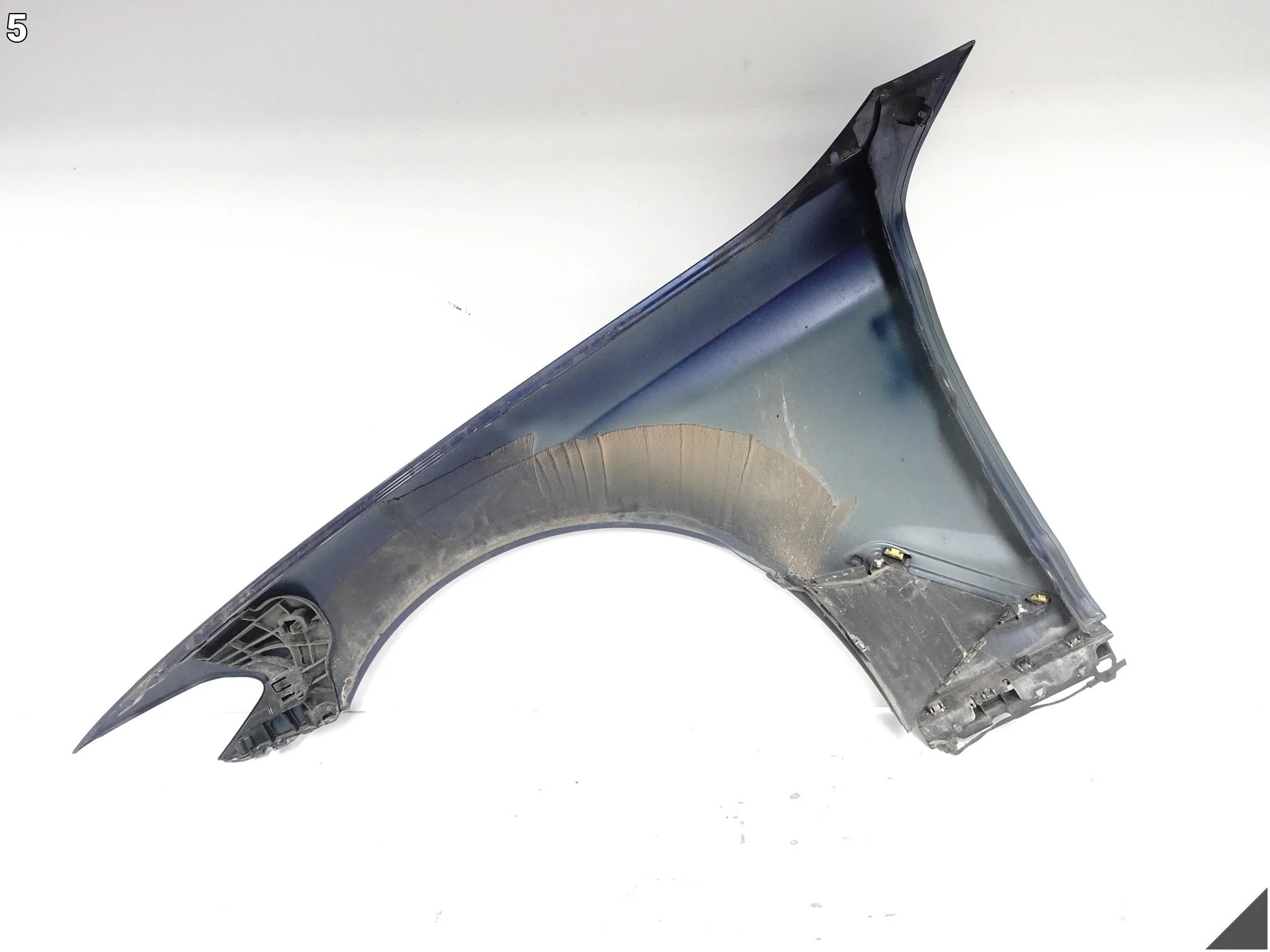 BMW 5 G30 G31 LIFT MSP 17-23 BŁOTNIK + LISTWA EMBLEMAT ///M PRZÓD PRAWY C10 64d2cbdb16c27df64609791c012b68df