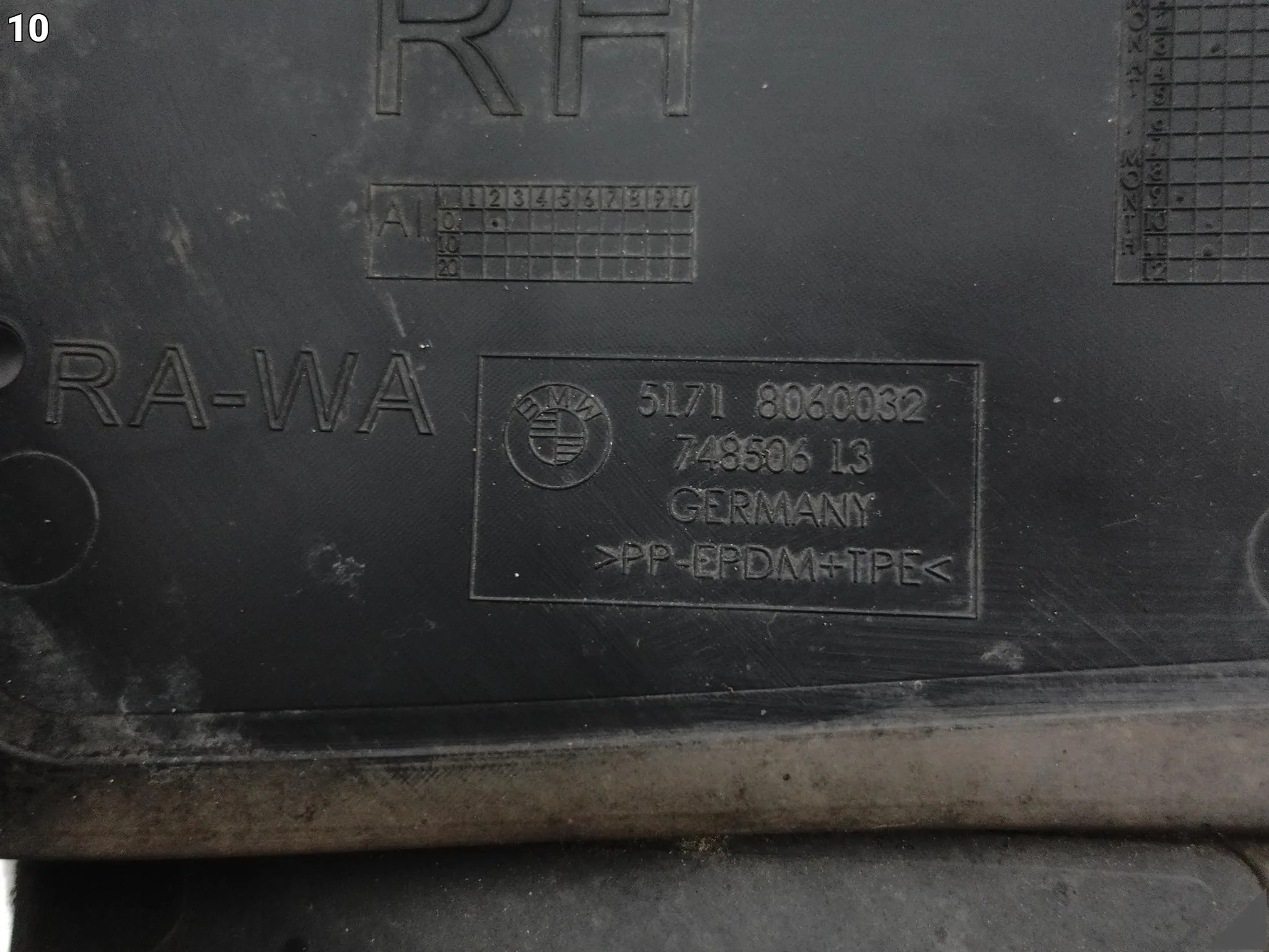 BMW 5 G31 G30 M-PAKIET MSP 17-20 DOLNA OSŁONA TRÓJKĄT NADKOLE PRZÓD PRAWA 613cd4052299a02825f0eeca6167ec64