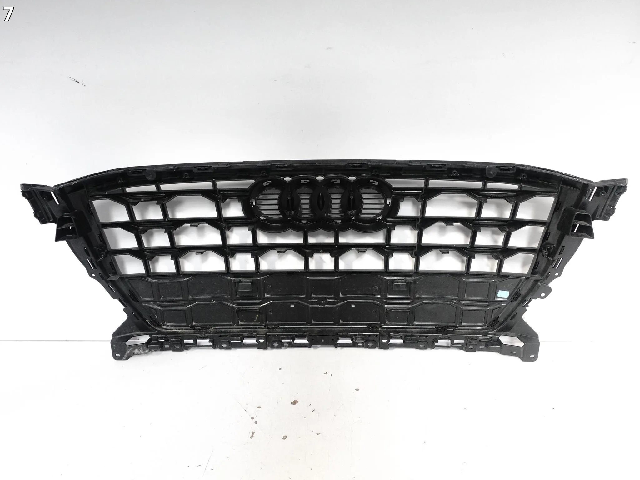 AUDI Q2 81A LIFT FL S-LINE 20-26 GRILL ATRAPA KRATKA W ZDERZAK PRZÓD BLACK e2674f9476e0f0f44b55446a08165d85