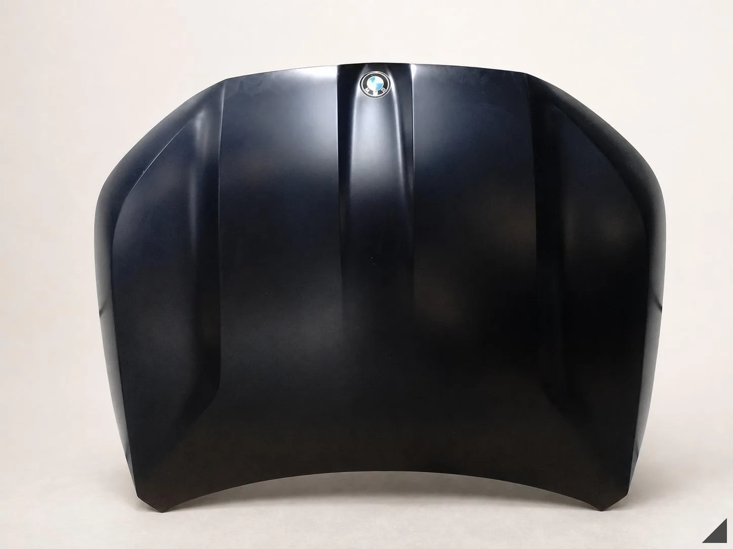 BMW XM G09 XM Label Red 23- MASKA INDIVIDUAL FROZEN CARBON BLACK P95/9 44534b62cd3e39c75a936adadc85d9c1