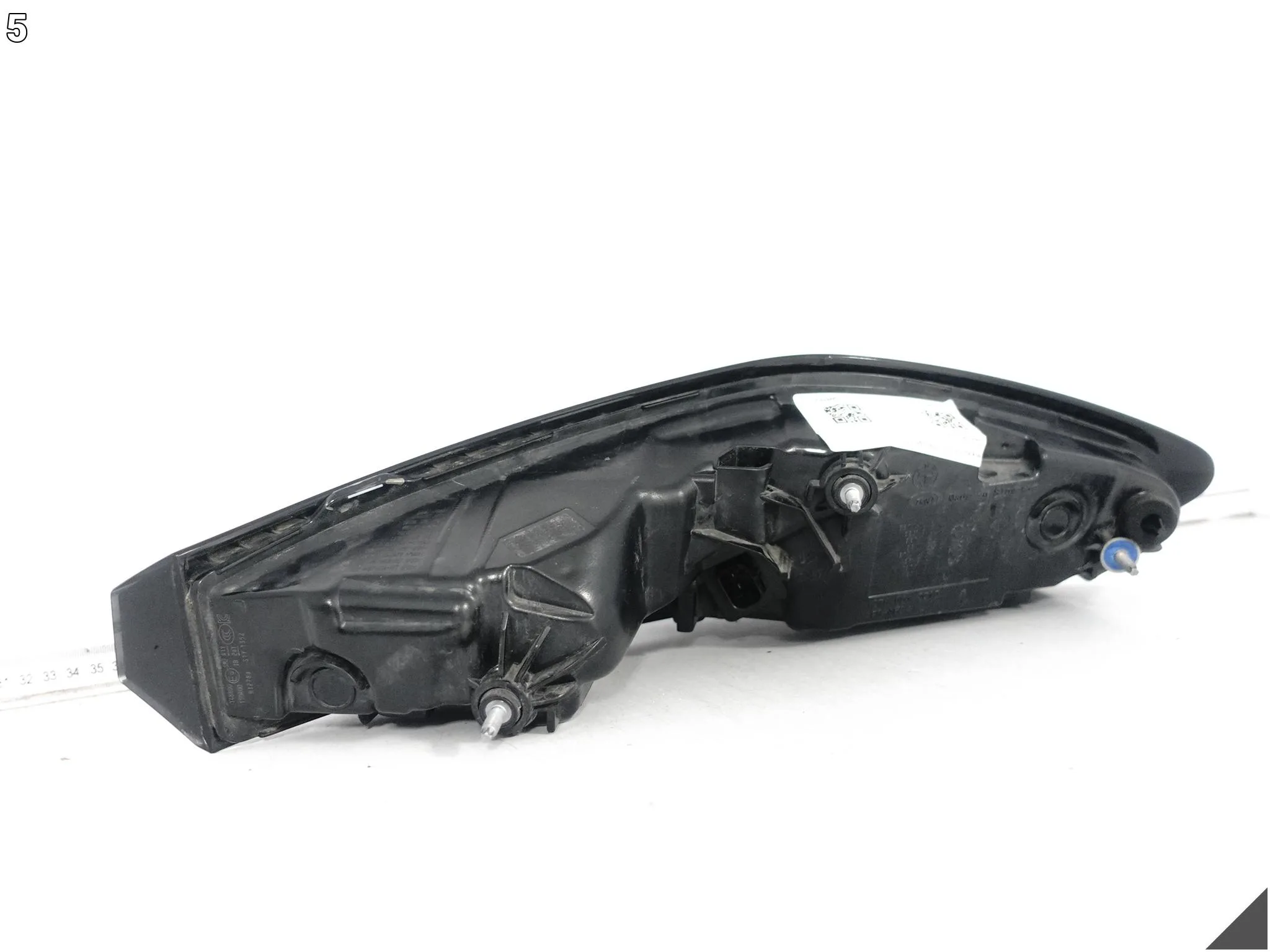 BMW XM G09 22- LAMPA LED W BŁOTNIK TYŁ LEWA DEMONTAŻ EUROPA 29a0d978d6a6ee348e17045b9686c2ca