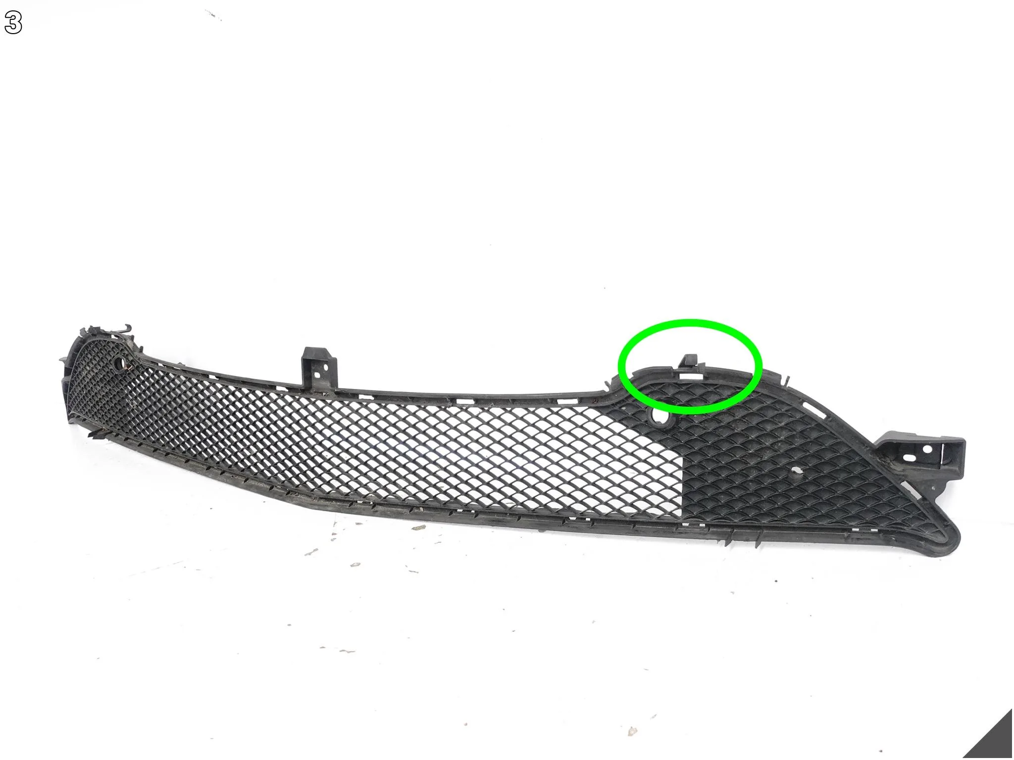 MERCEDES CLA I 1 C117 X117 13-16 KRATKA ŚRODKOWA ATRAPA ZDERZAK PRZÓD (PDC) c76e42f984db30975d03c54f59177245