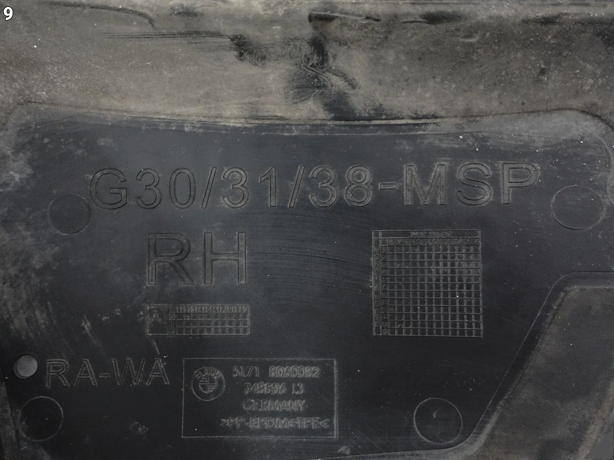 BMW 5 G31 G30 M-PAKIET MSP 17-20 DOLNA OSŁONA TRÓJKĄT NADKOLE PRZÓD PRAWA a80f5d3d05911e4af97c60a05d6bb2d3