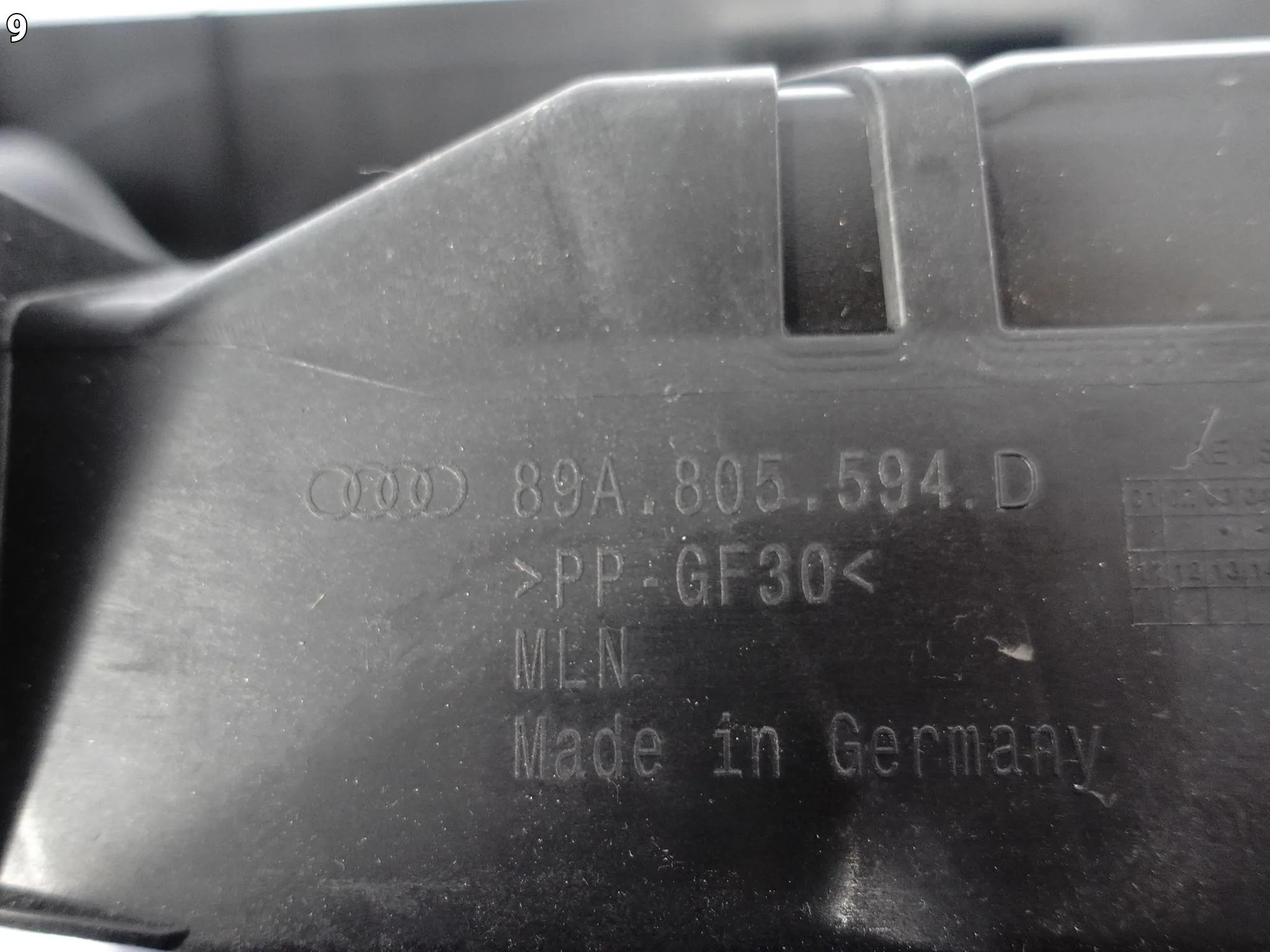 AUDI Q4 E-TRON 89A 21- GÓRNE WZMOCNIENIE WSPORNIK ŚLIZG PAS PRZÓD ORG 18e5febe81e496b002c3dad85b9827e2