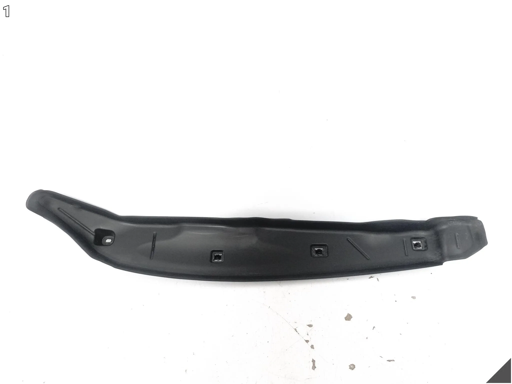 BMW XM G09 22- LISTWA USZCZELKA WYGŁUSZENIE BŁOTNIK PRZÓD LEWA f79b5c0568a0ee50f31fd8ec497054b6