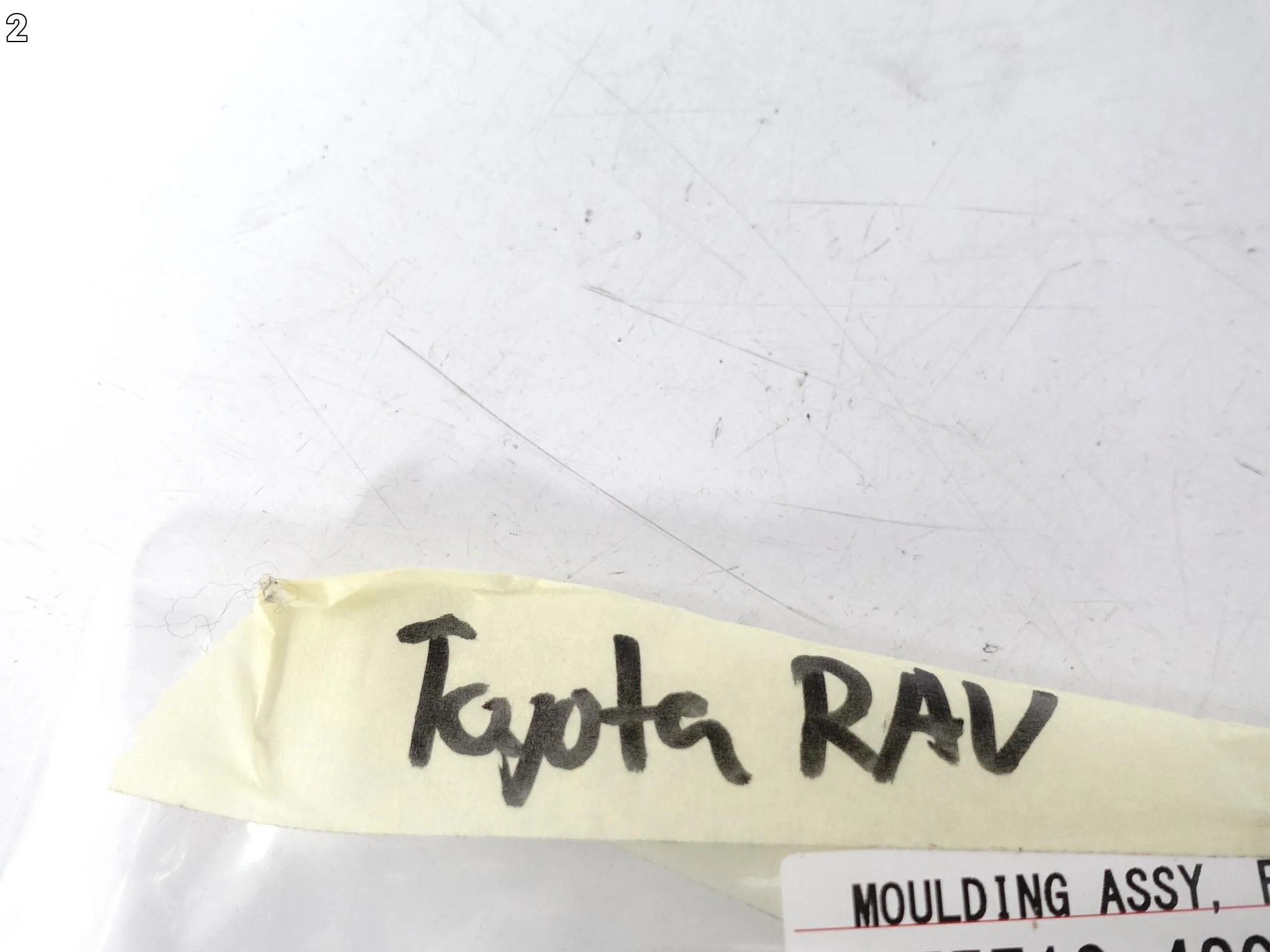 TOYOTA RAV4 V 5 XA50 19- LISTWA ZGARNIAJĄCA SZYBY DRZWI PRZÓD PRAWA ORG 5f0fc4208e391af58fe490fb26dfafe2