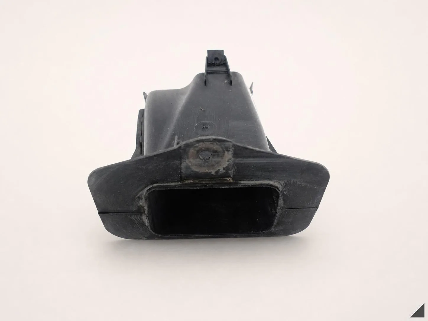 BMW 5 G31 G30 M5 F90 M8 F91 F92 KANAŁ POWIETRZA CHŁODZENIE HAMULCA PRZÓD R 1504eef91509e51fa2173a86dd2dabd7