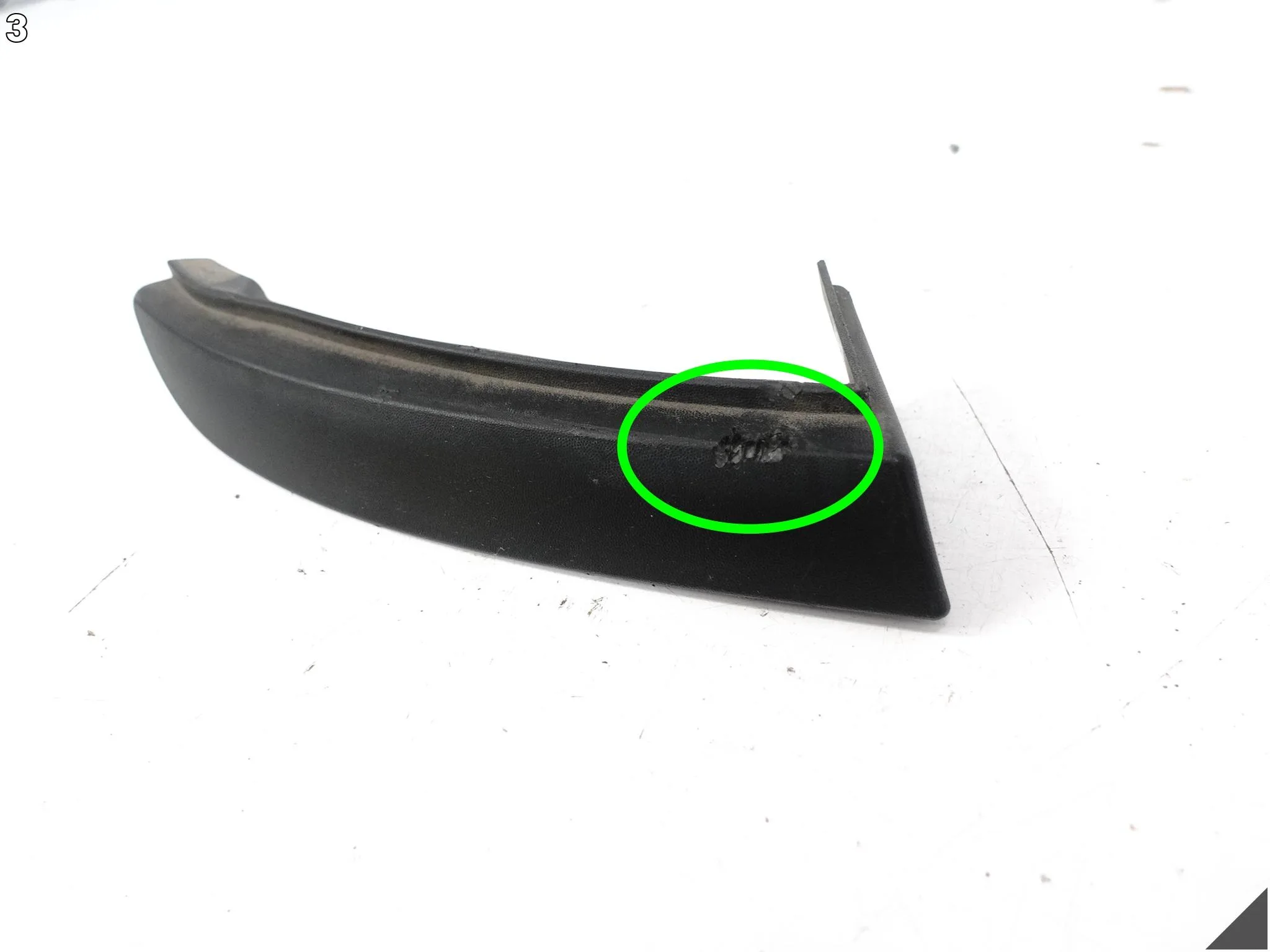 RENAULT CLIO IV 4 HATCHBACK 12-16 LISTWA OZDOBNA POD LAMPĘ ZDERZAK LEWA TYŁ c4053f4e92e2314572e589918474e09e
