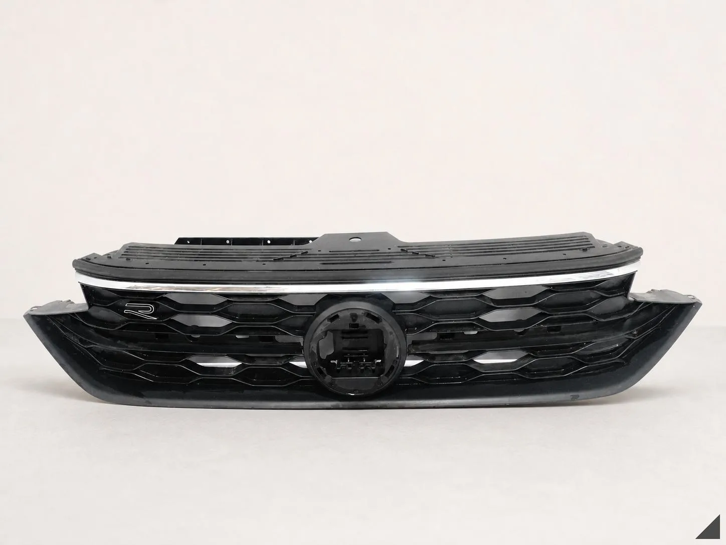 VW TAIGO 2G7 R-LINE 21- GRILL ATRAPA WLOT KRATKA W ZDERZAK PRZÓD 2G7853651S 9787ab2f51475e83812372f43cebb733