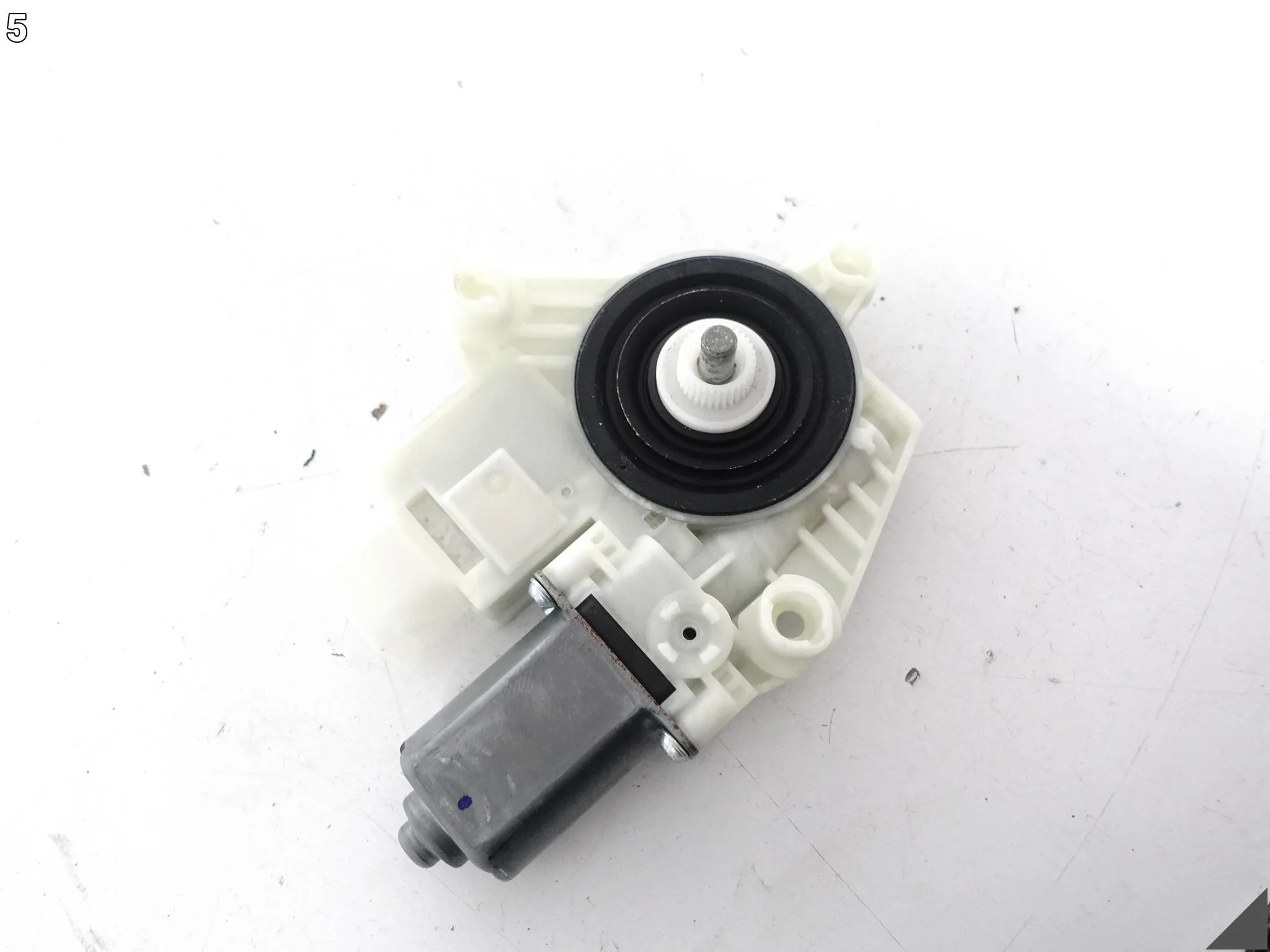BMW 5 G31 G30 M5 F90 7 G11 G12 X3 G01 SILNICZEK PODNOSZENIA SZYBY PRZÓD R a6de179bc250ee2912a7b43e2a7cee6a