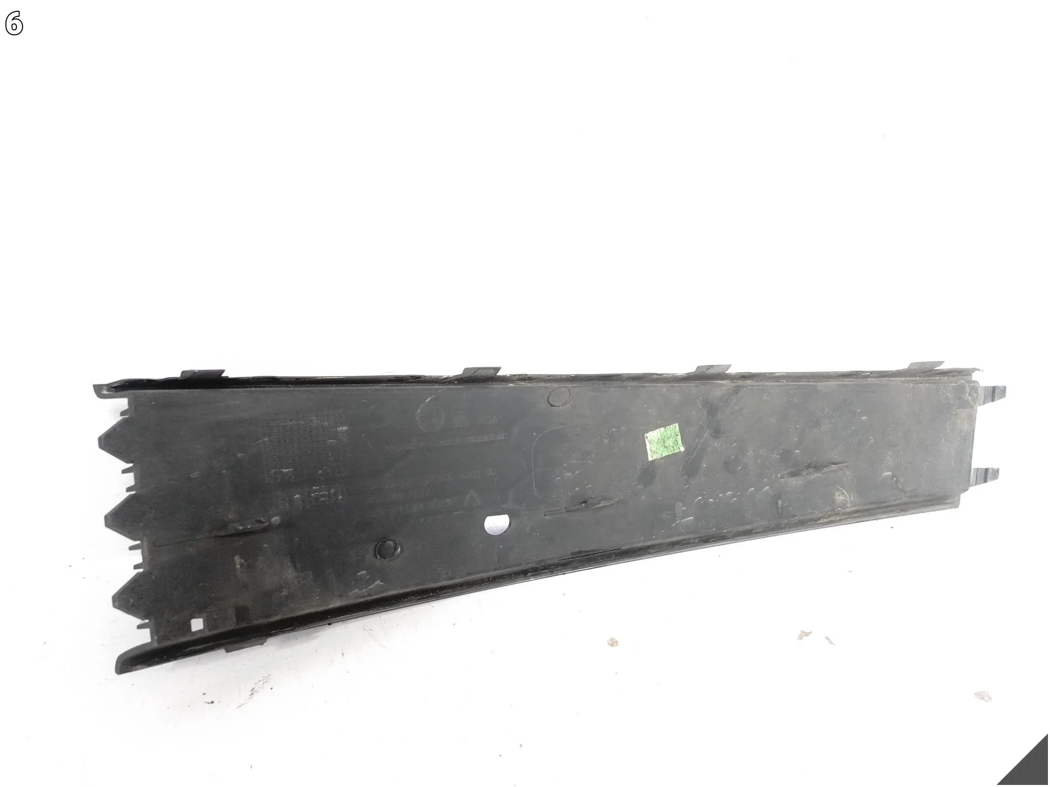 SKODA SCALA 657 19-23 KRATKA ATRAPA WLOT W ZDERZAK LEWA PRZÓD 657807681A dad2f8fa6e0a5375660a0a5d226023e9