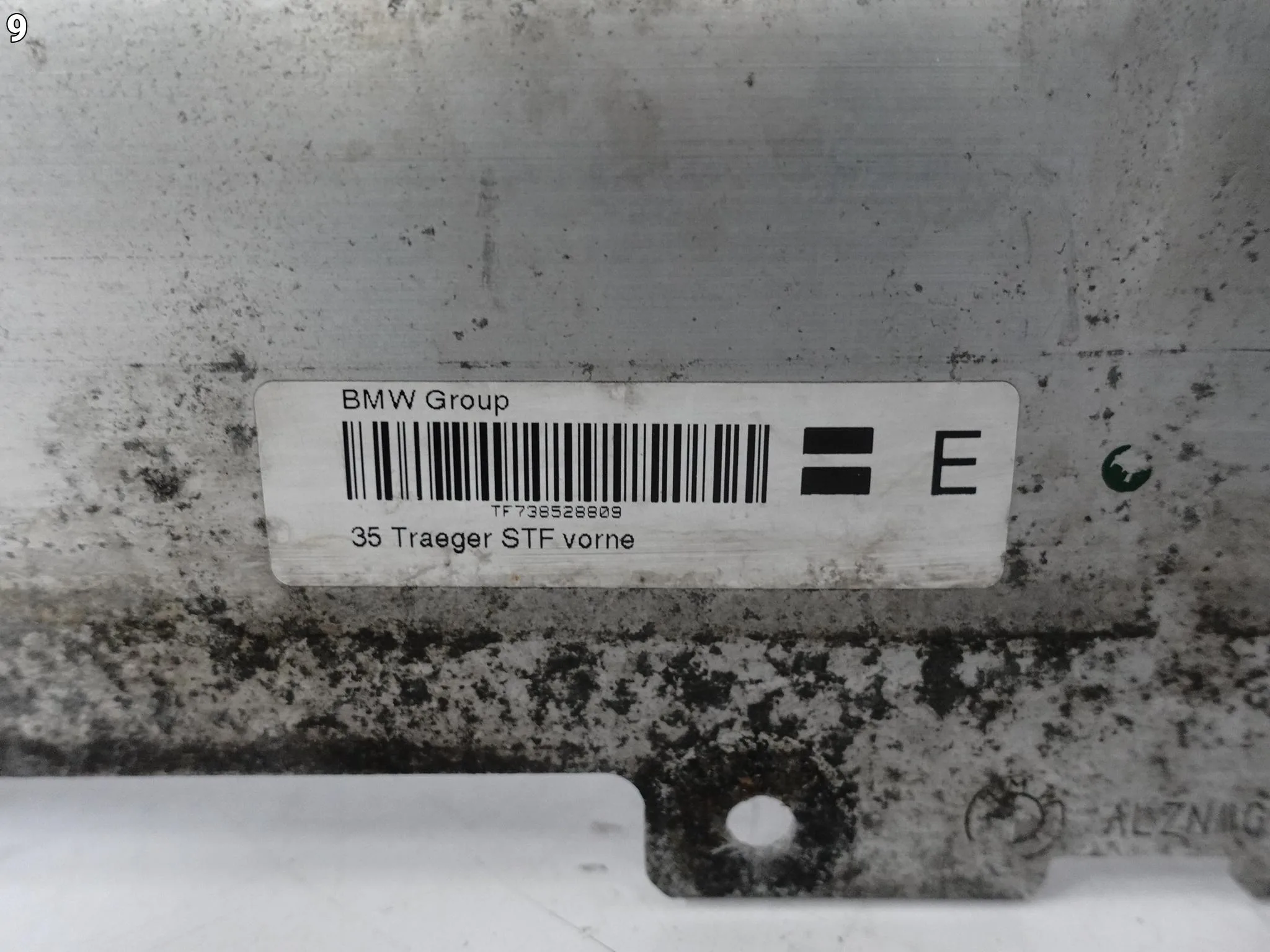 BMW 5 M5 F90 G30 G31 LIFT LCI 16-23 BELKA WSPORNIK W ZDERZAK PRZÓD 722c690497c09f770b3d2443ce1eceed