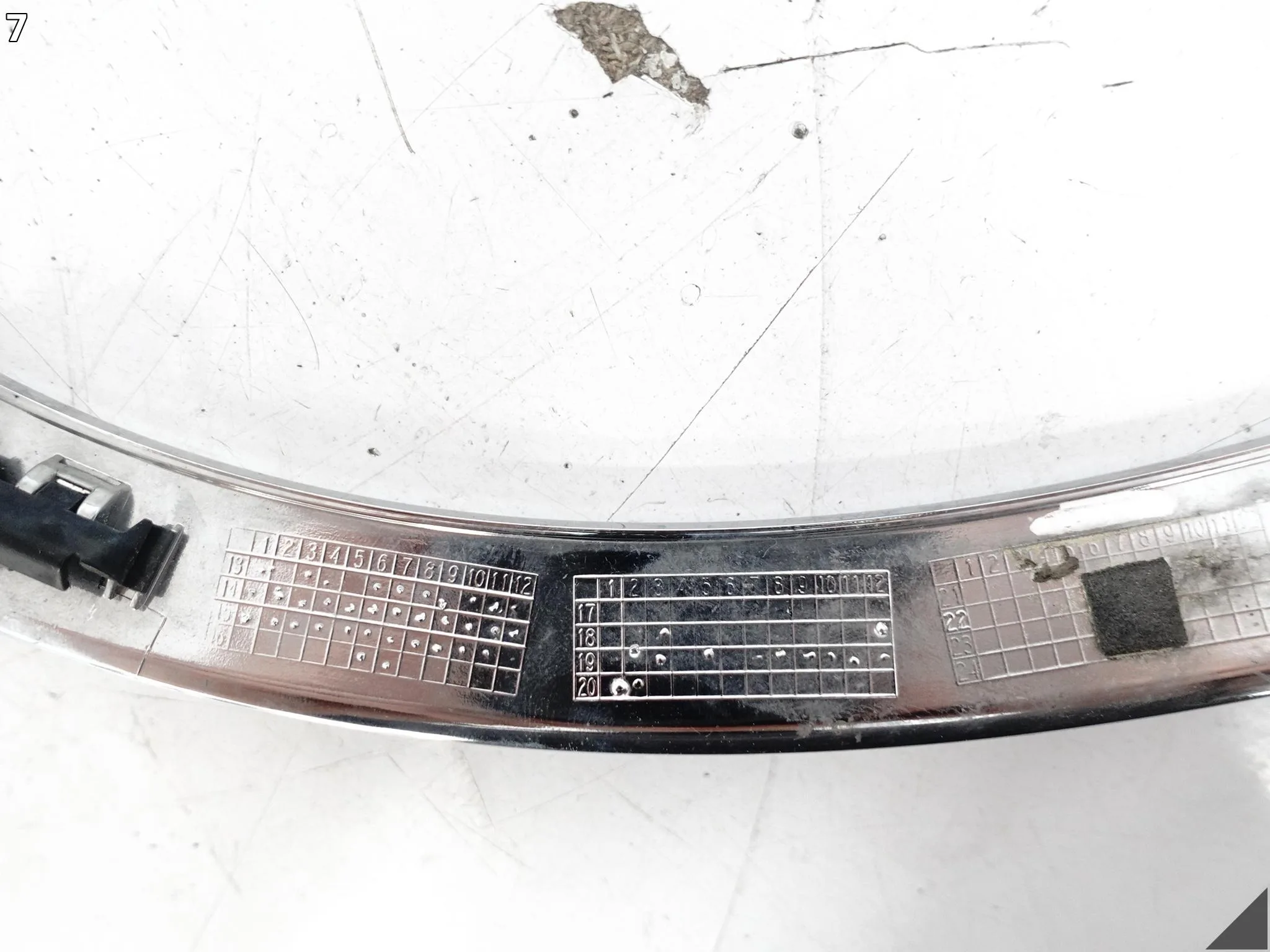 MINI COOPER F55 F56 F57 13-24 RAMKA LISTWA OSŁONA LAMPY CHROM LEWA PRZÓD cfbdefc6de54dc93fbcfc4afce2782e9