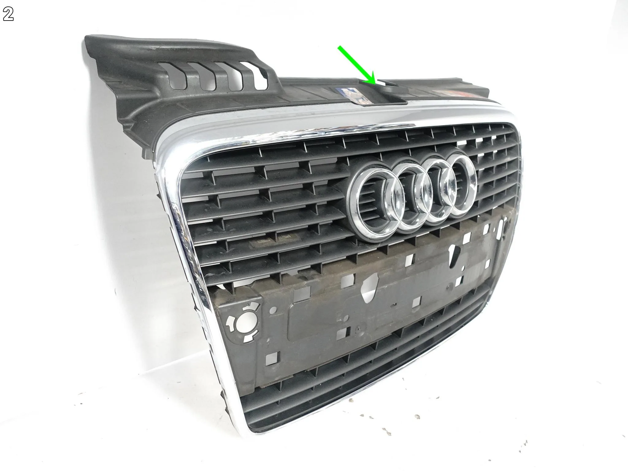 AUDI A4 B7 8E0 04-09 GRILL ATRAPA KRATKA W ZDERZAK PRZÓD fbcf2af5a332e9ea7e10a1b46fba0cc2