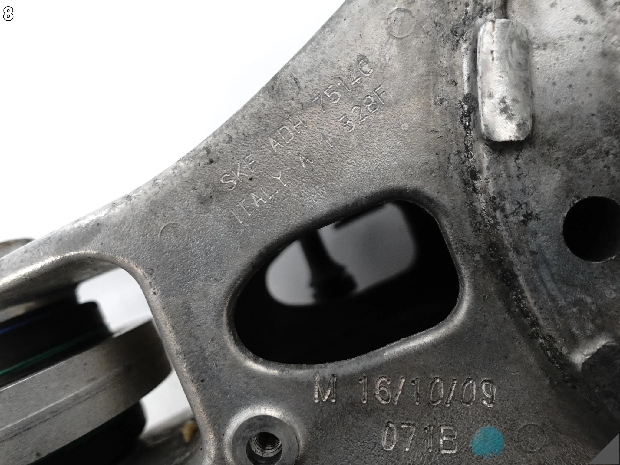 FERRARI 458 ITALIA F142 09-15 ZWROTNICA WAHACZE PIASTA ŁOŻYSKO TYŁ PRAWA 851b21c845840efb904bc37a56be3c6f