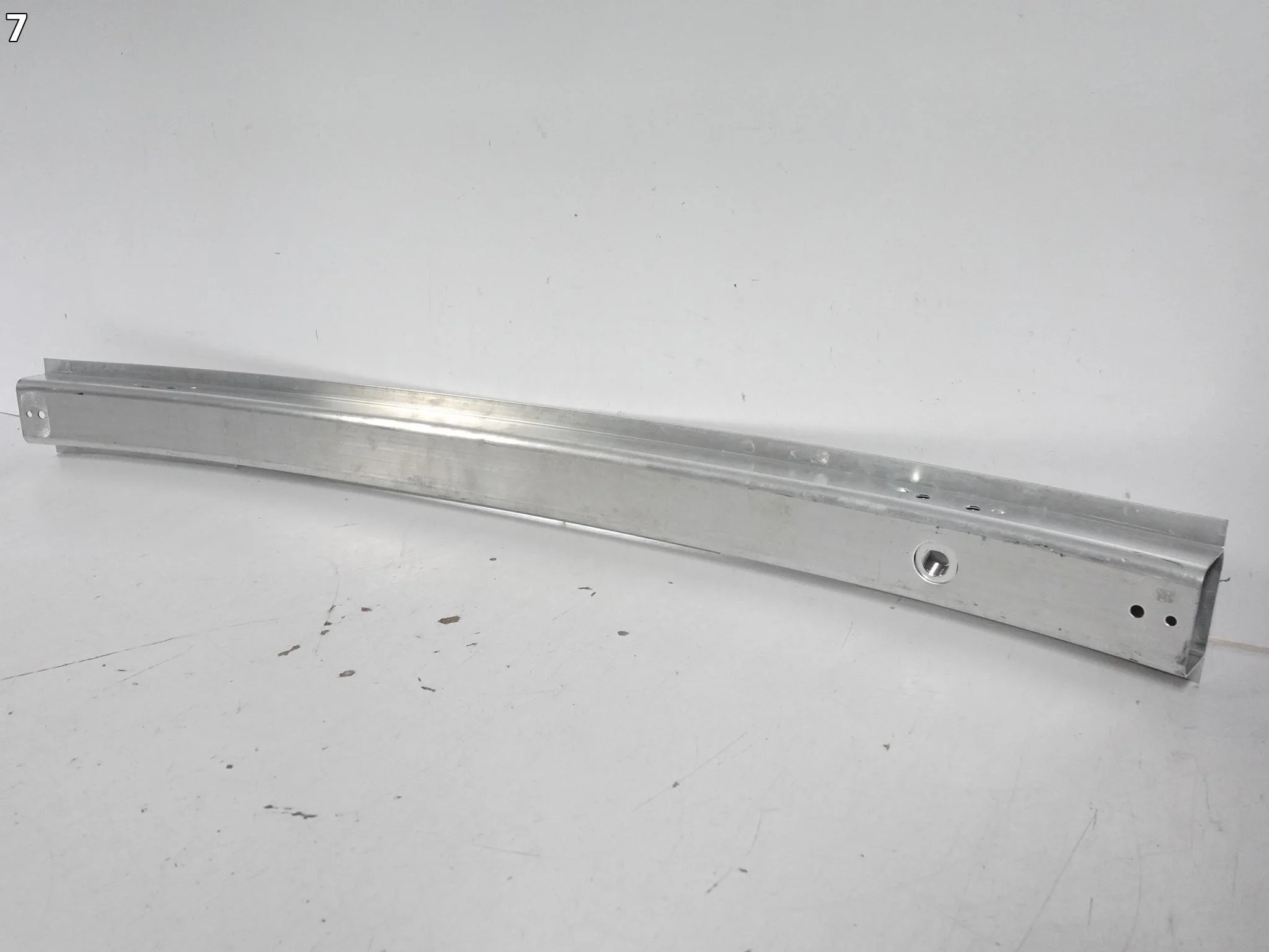 BMW i3 I01 i3S LCI LIFT 13-22 BELKA WSPORNIK W ZDERZAK PRZÓD 5dda69d90da64132eea046ded5d2e305