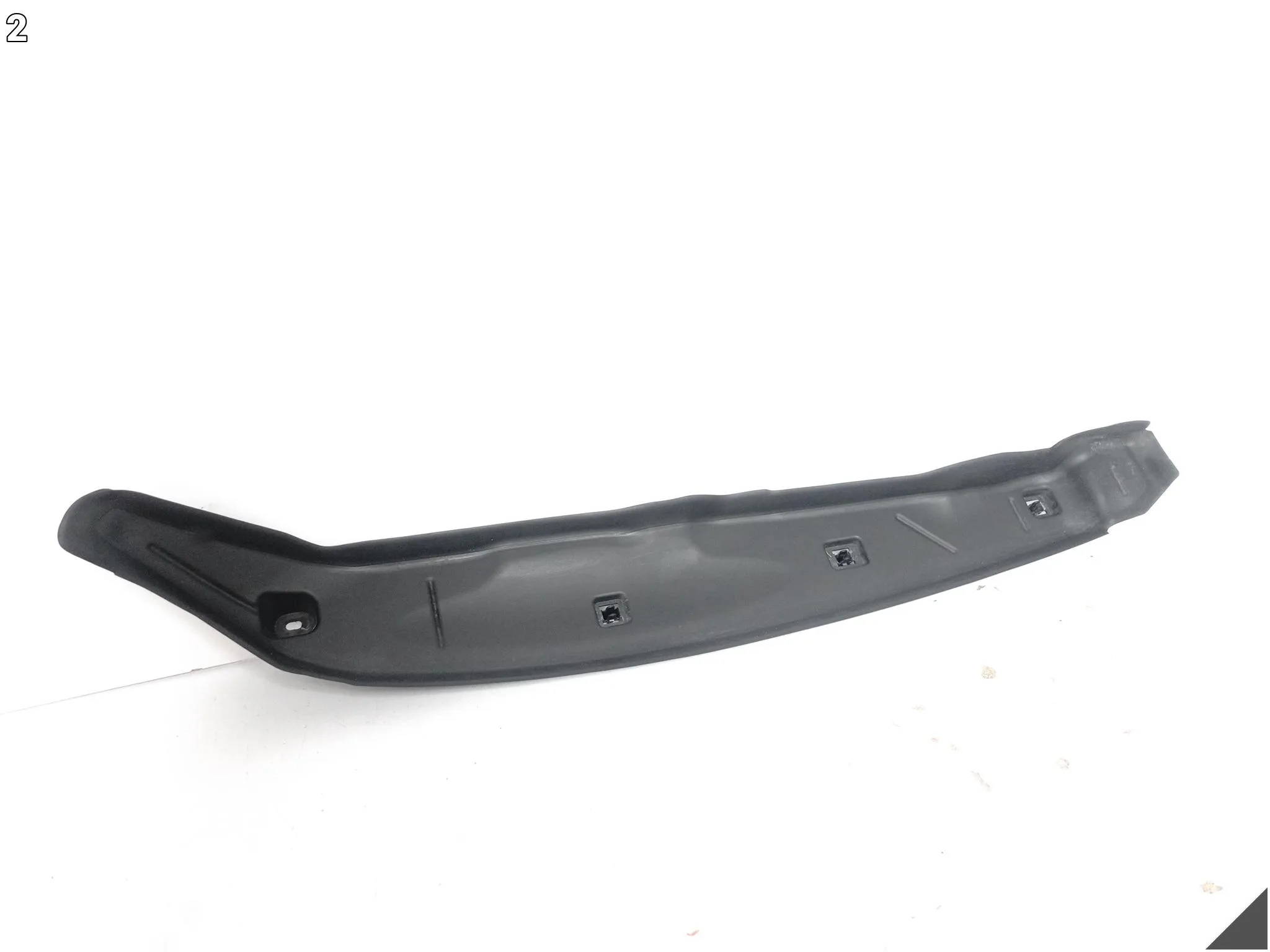 BMW XM G09 22- LISTWA USZCZELKA WYGŁUSZENIE BŁOTNIK PRZÓD LEWA 660561de5cc731586e5a30946183521d