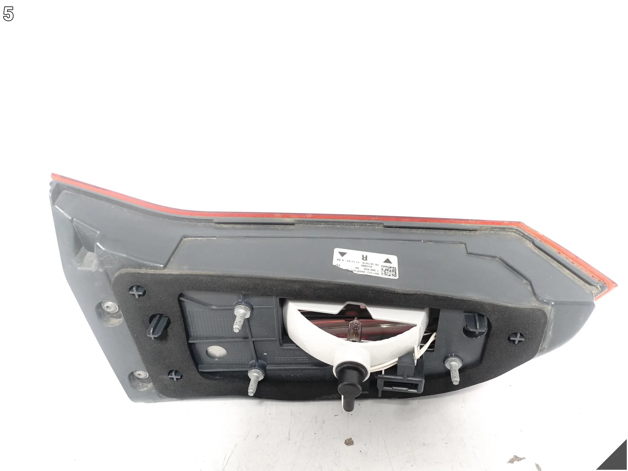 BMW 5 G31 TOURING KOMBI 17-20 LAMPA LED W KLAPĘ BAGAŻNIKA TYŁ PRAWA EU e839480944f96a35d738f861cc1d67c2