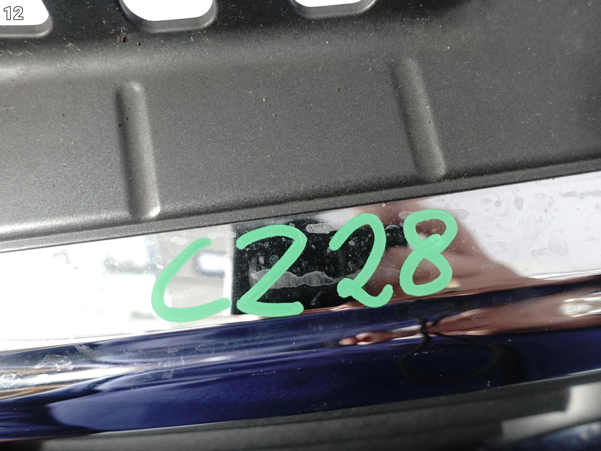 AUDI A4 B7 8E0 04-09 GRILL ATRAPA KRATKA W ZDERZAK PRZÓD 1137227b9fc36a7800429639457e8f67